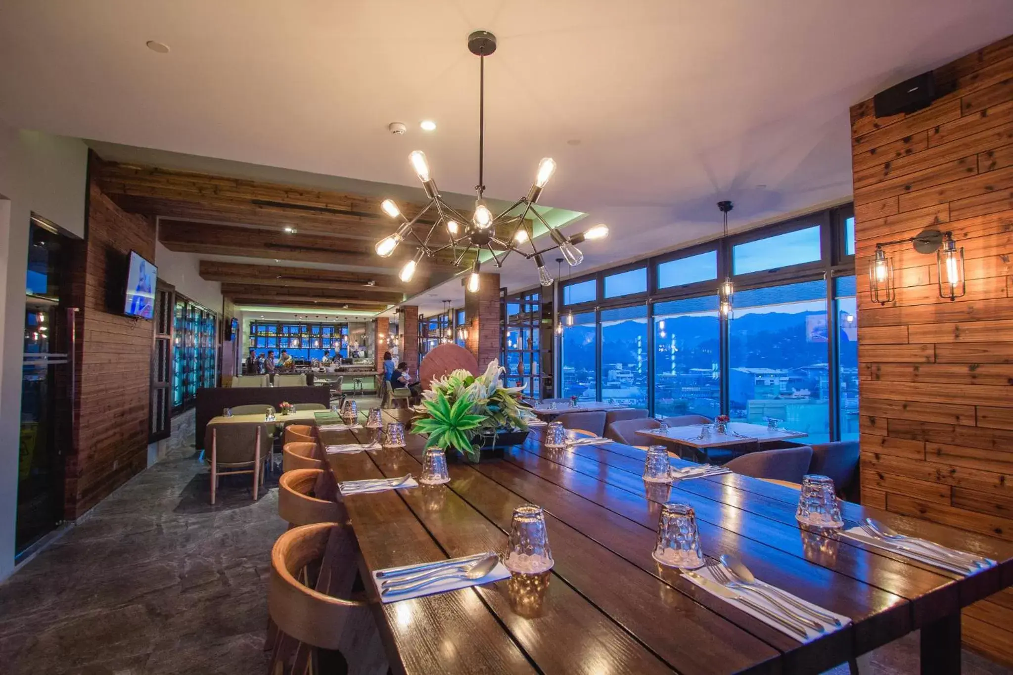 Restaurant/places to eat in Hotel XYZ Restaurant/places to eat in Hotel XYZ