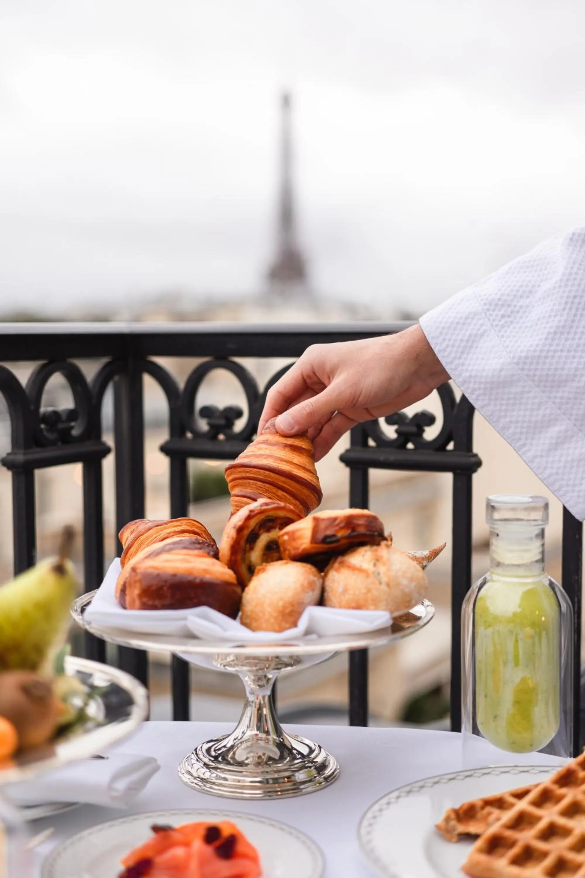 Breakfast in The Peninsula Paris