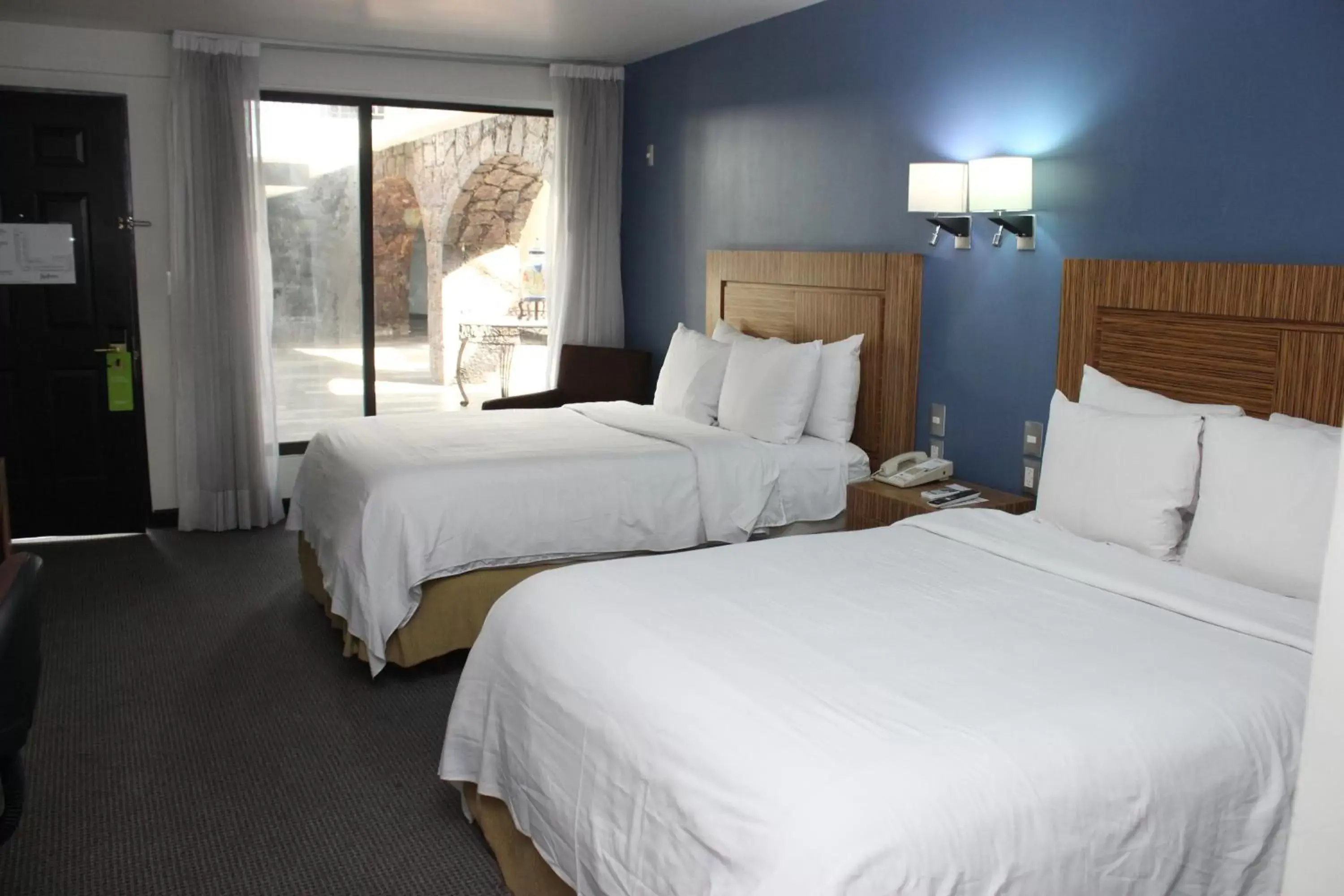 Bedroom, Bed in Radisson Hotel & Convention Center Toluca