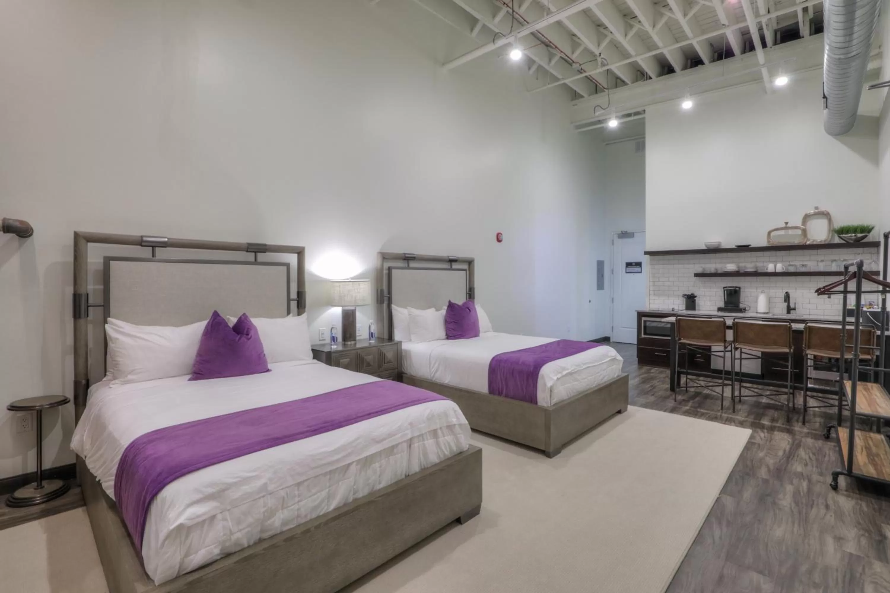 Bed in Studio 154 Hotel