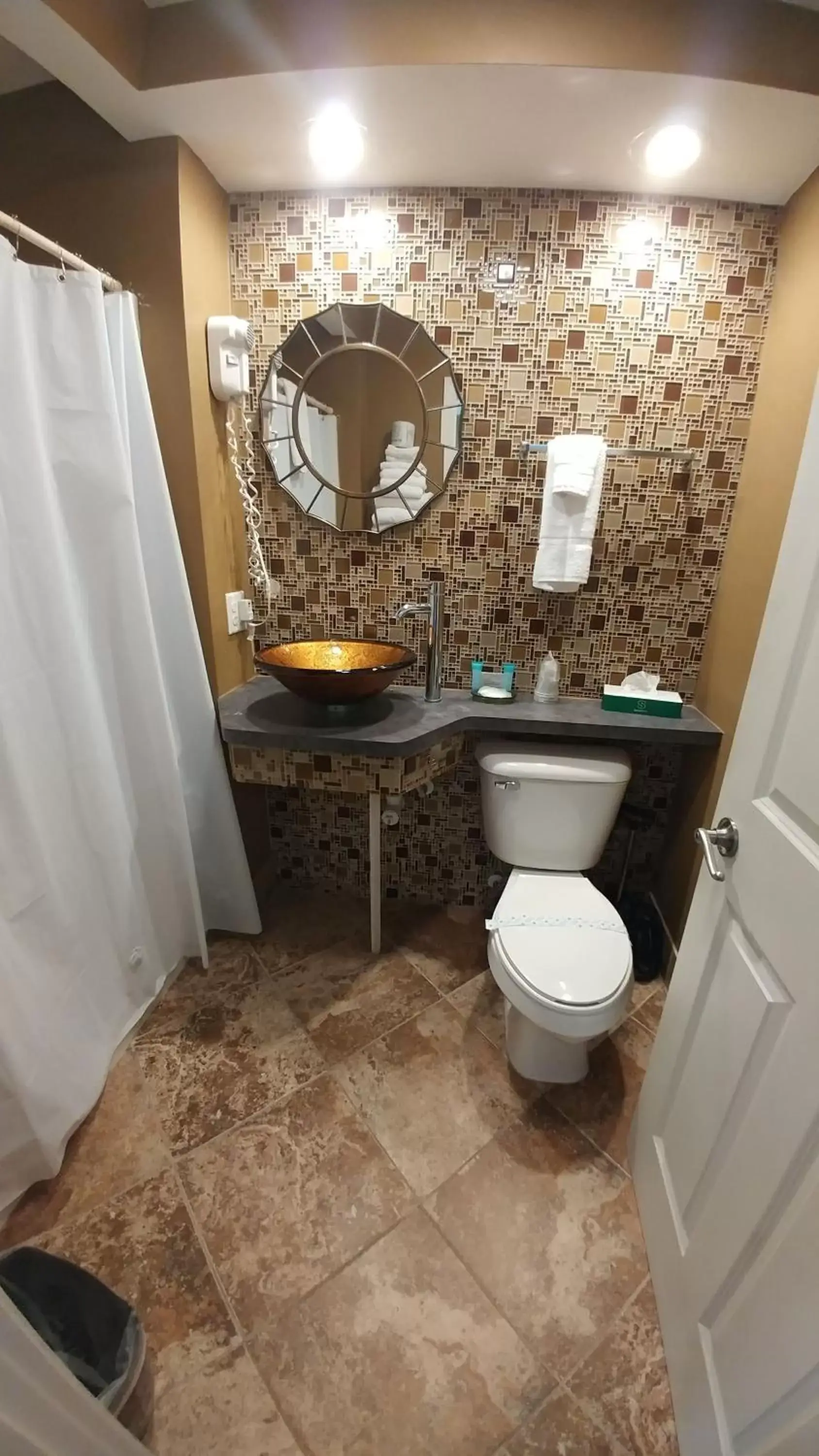 Bathroom in Motel 57