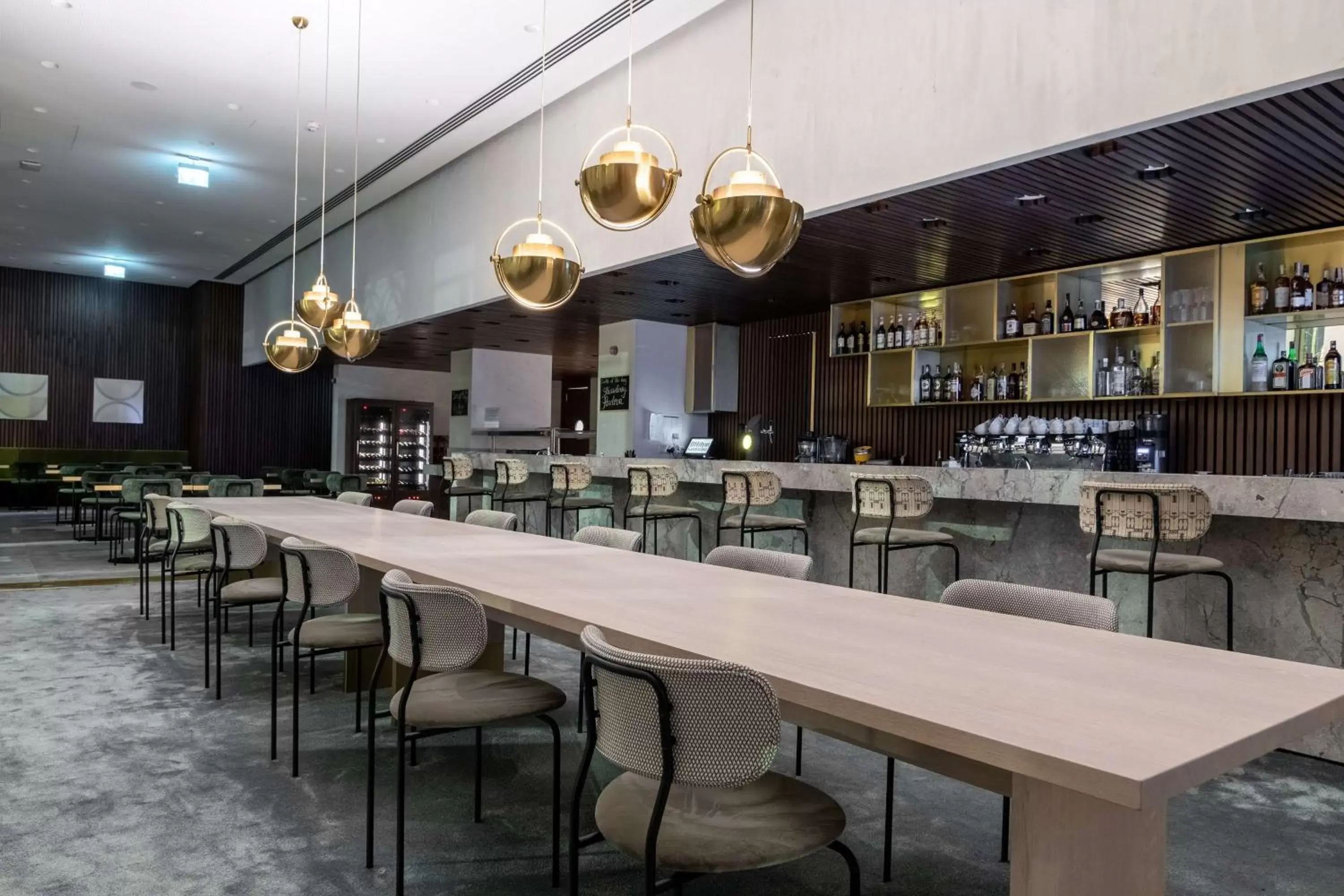 Lounge or bar, Restaurant/Places to Eat in Hilton Garden Inn Tbilisi Chavchavadze