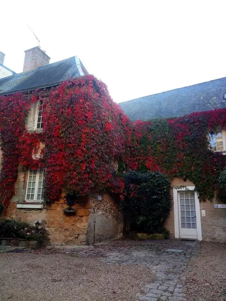 Property Building in Le Relais Cicero