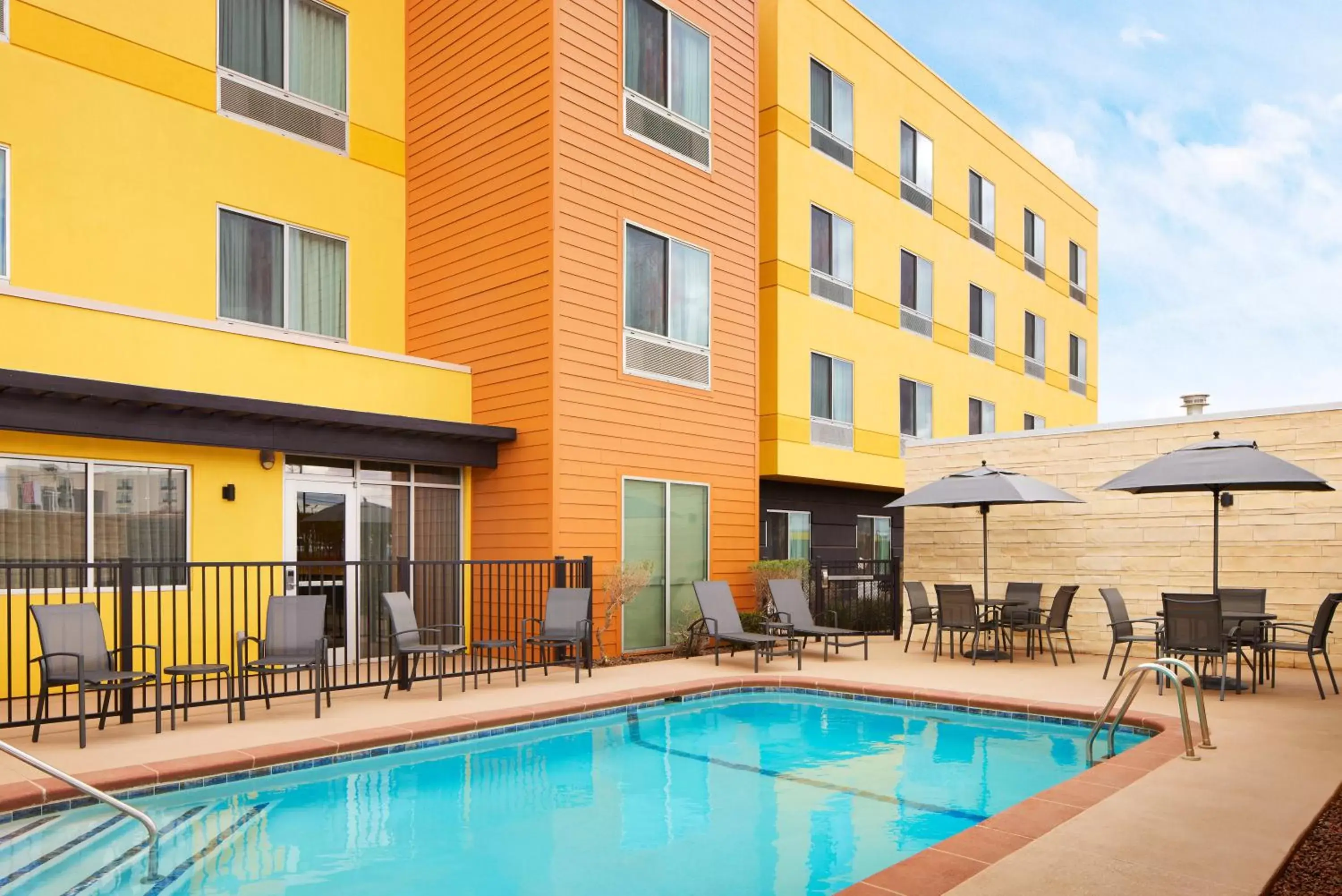 Swimming Pool in Fairfield Inn & Suites by Marriott El Paso Airport