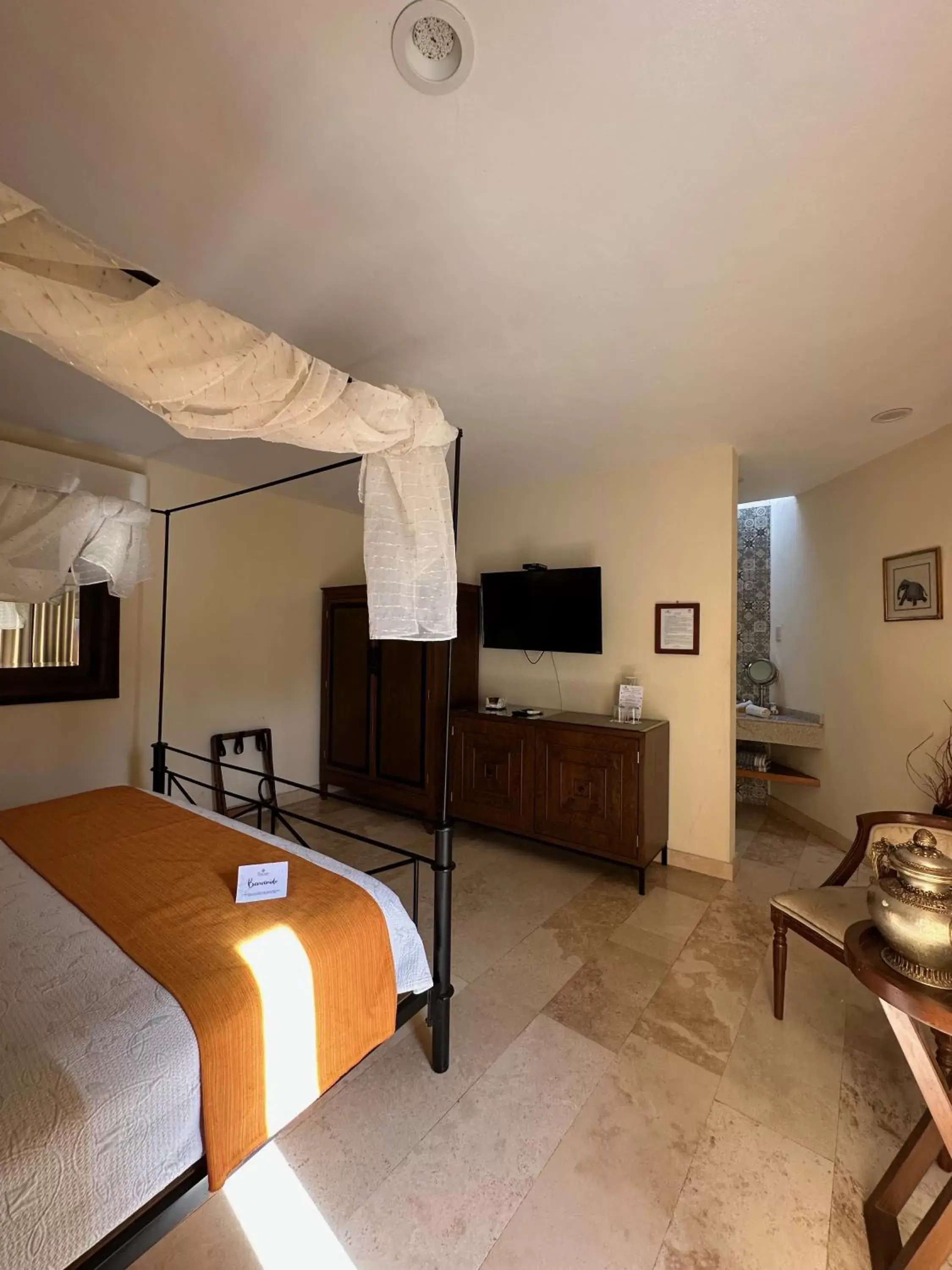 Hotel Lindo Ajijic Bed & Breakfast