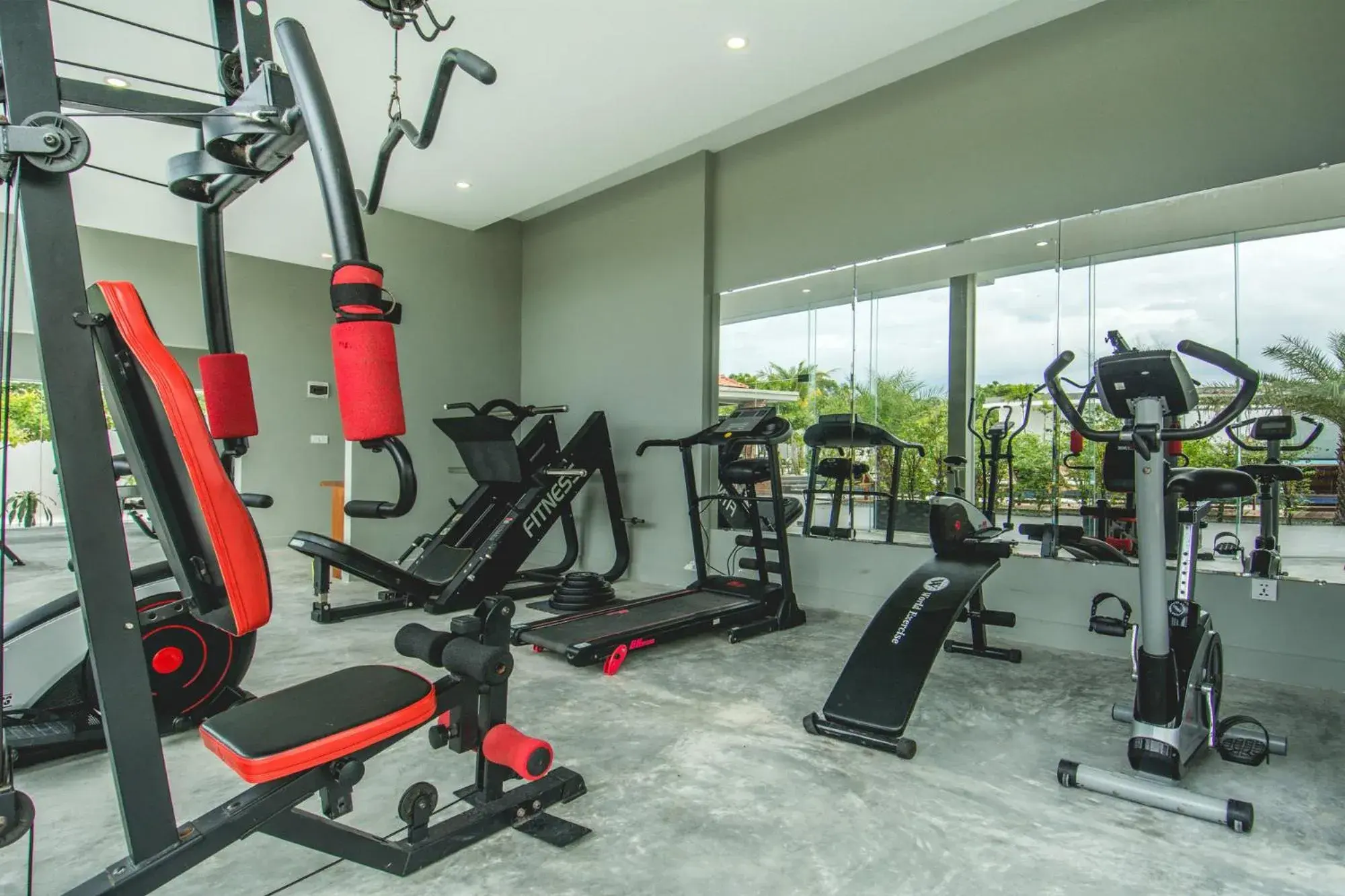 Fitness centre/facilities, Fitness Center/Facilities in Long Set Resort