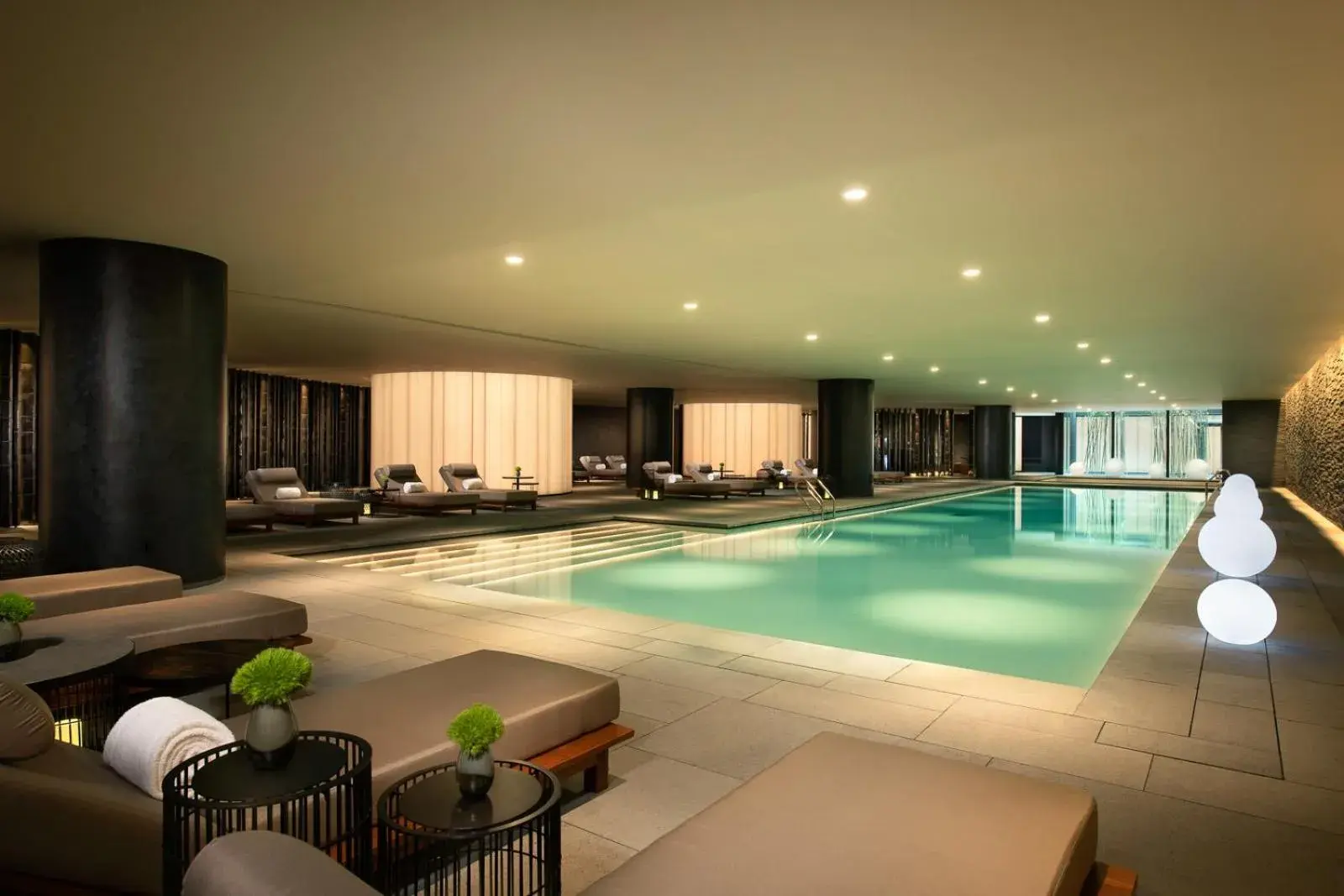 Swimming pool in Upper House Shanghai - Former The Middle House Swimming pool in Upper House Shanghai - Former The Middle House