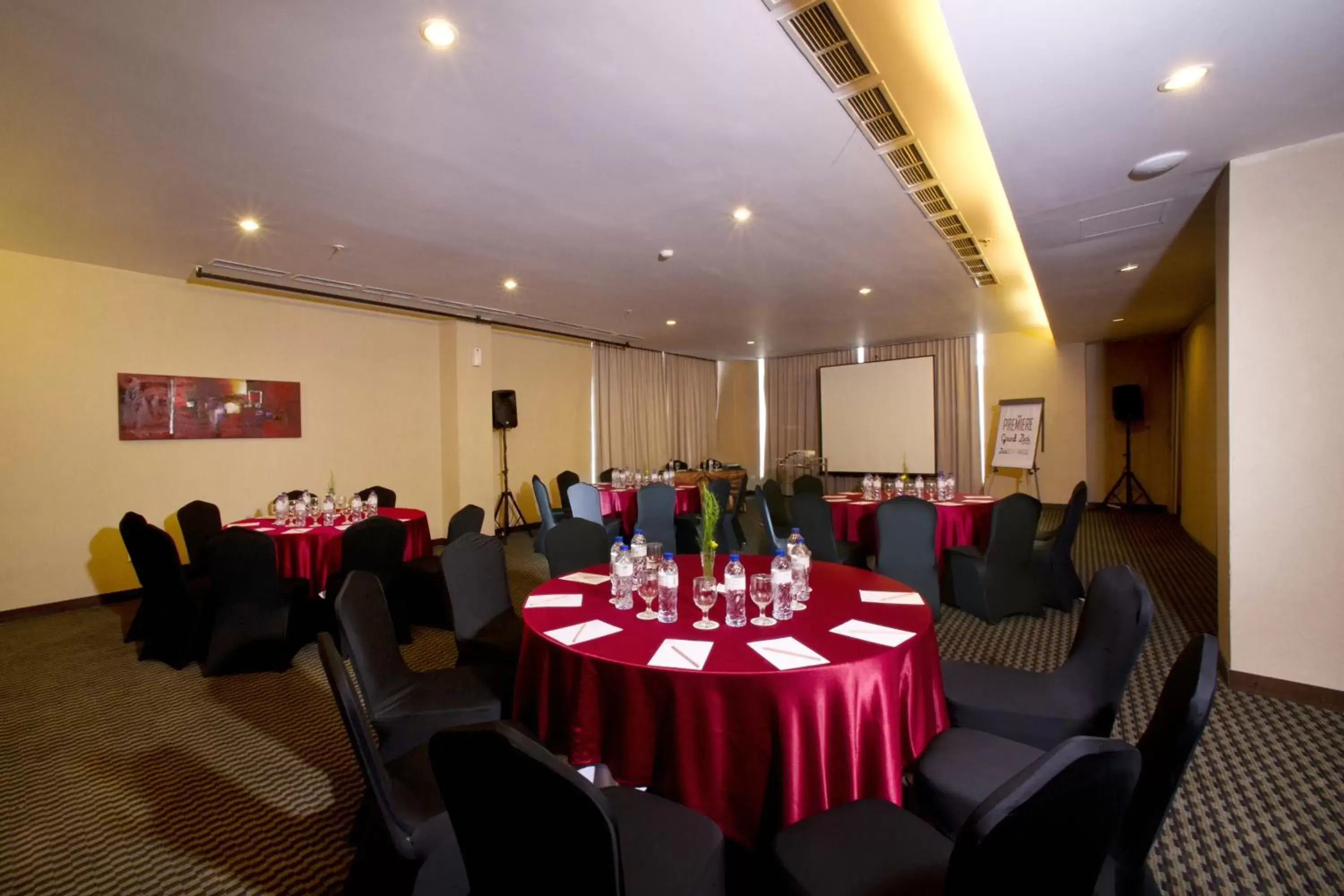 Banquet/Function facilities, Banquet Facilities in Grand Zuri Cikarang Jababeka