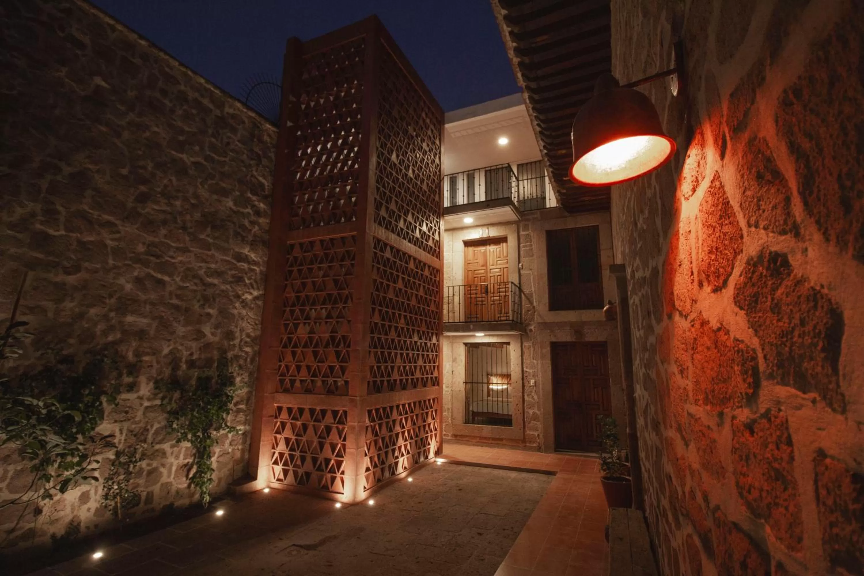 Property building in NaNa Vida Hotel Morelia