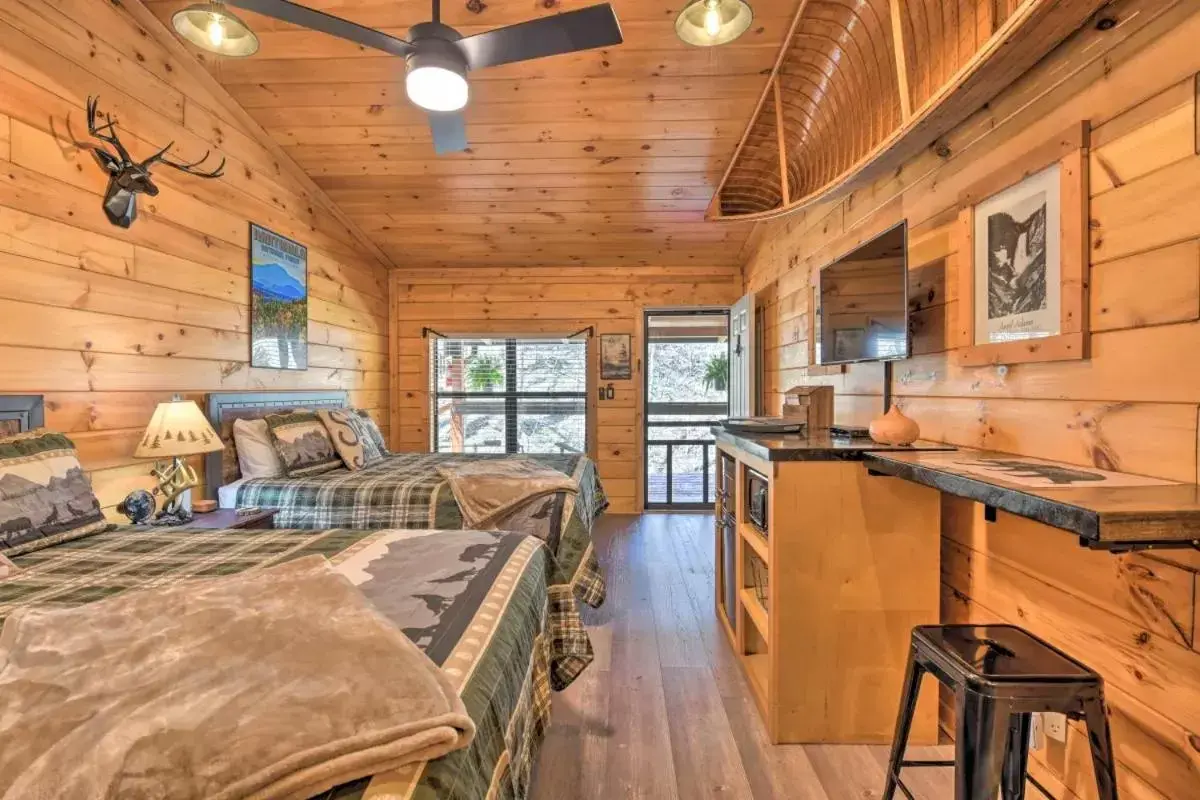 Seating Area in The Lodge Nantahala River