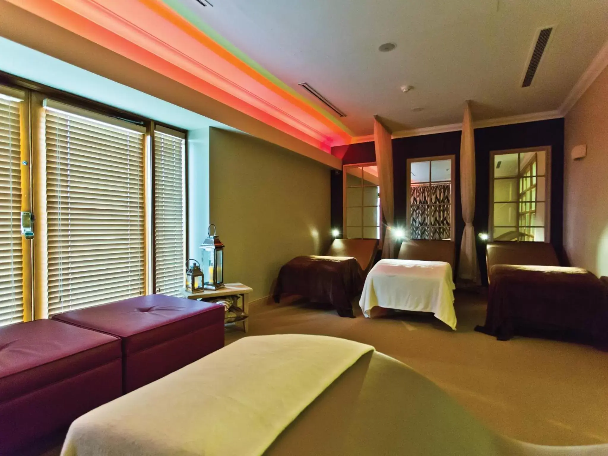 Spa and wellness centre/facilities, Bed in Cottons Hotel and Spa