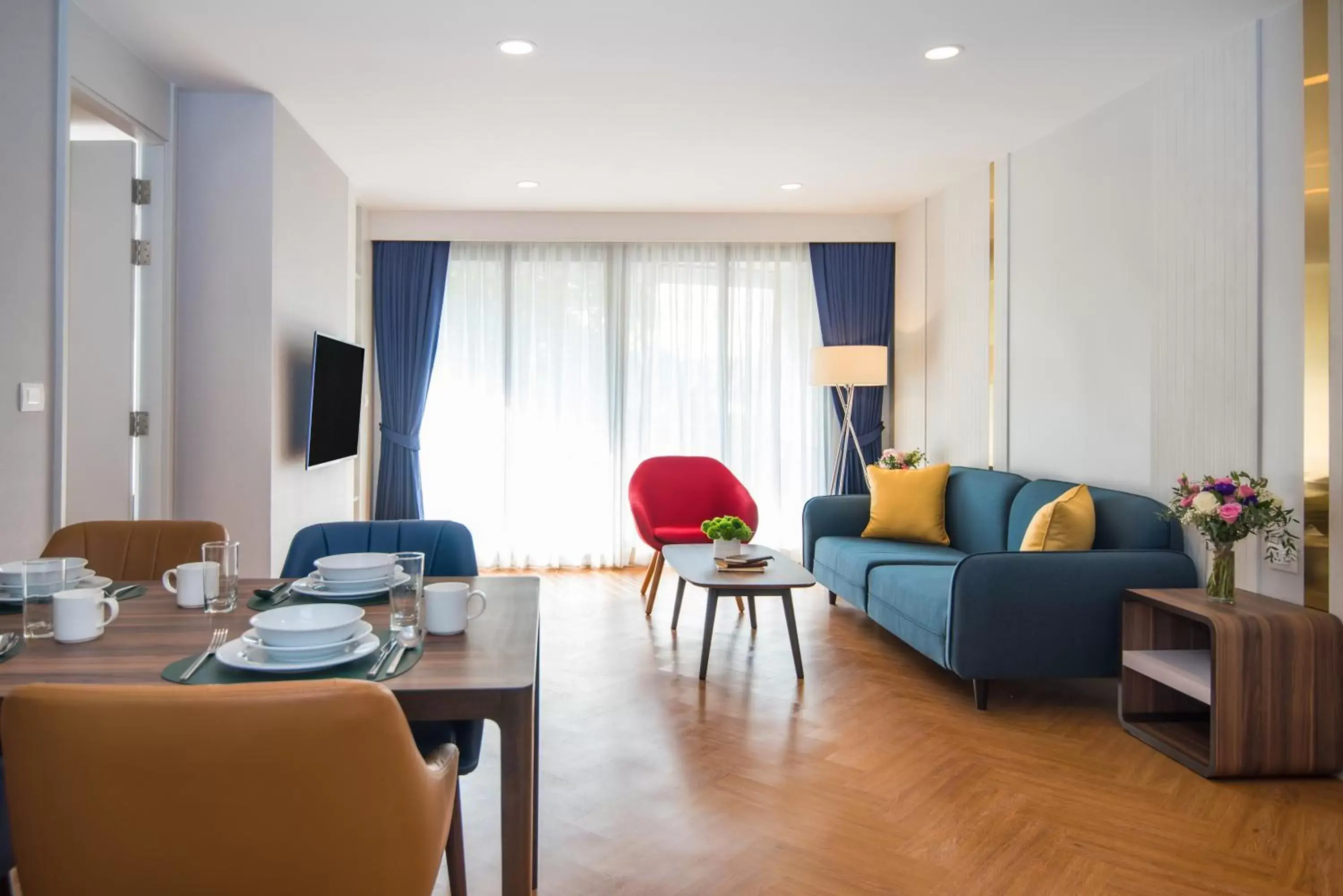 Living room in Amanta Hotel & Residence Sathorn Living room in Amanta Hotel & Residence Sathorn