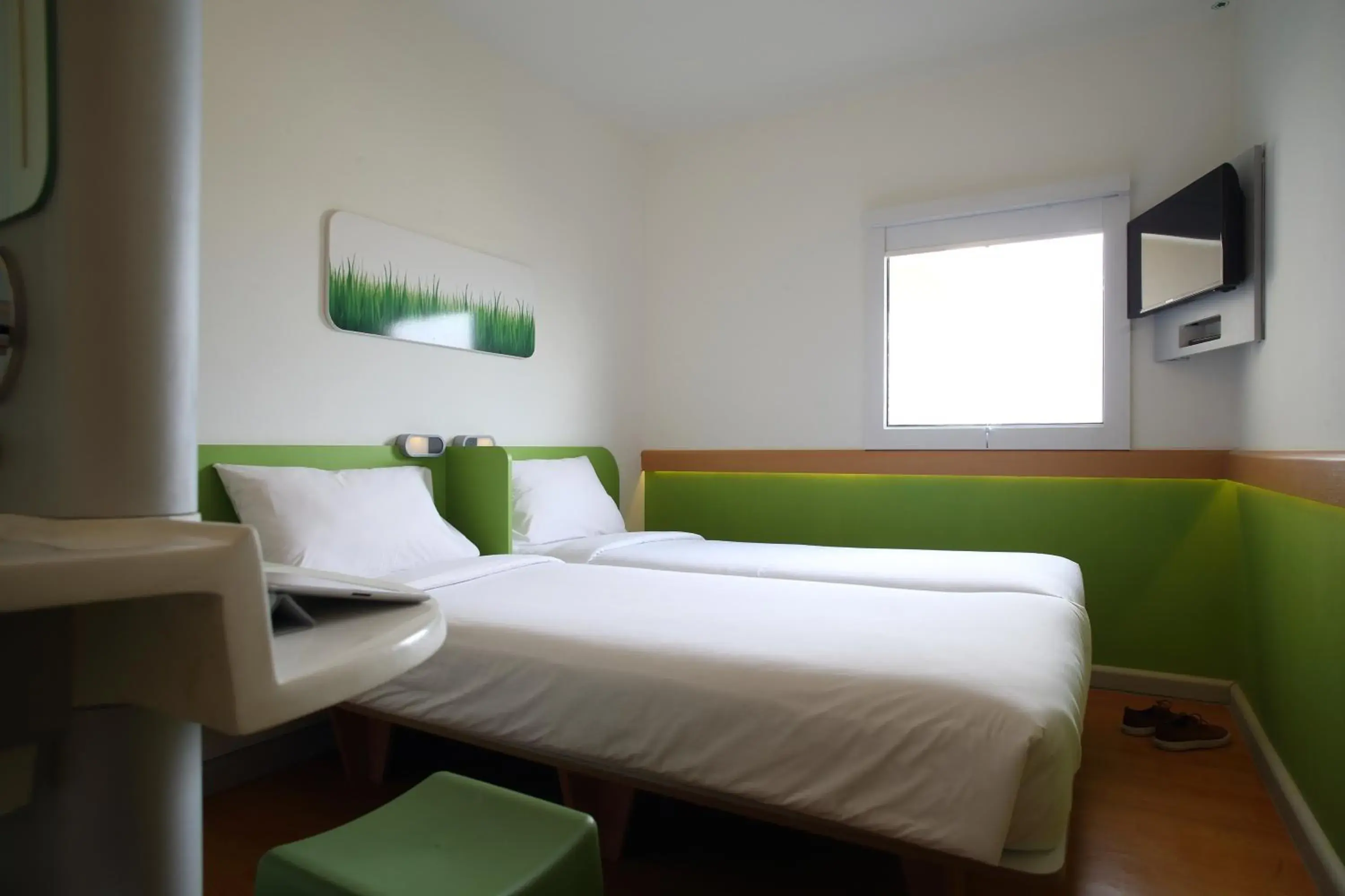 Bed in Ibis Budget Surabaya Airport