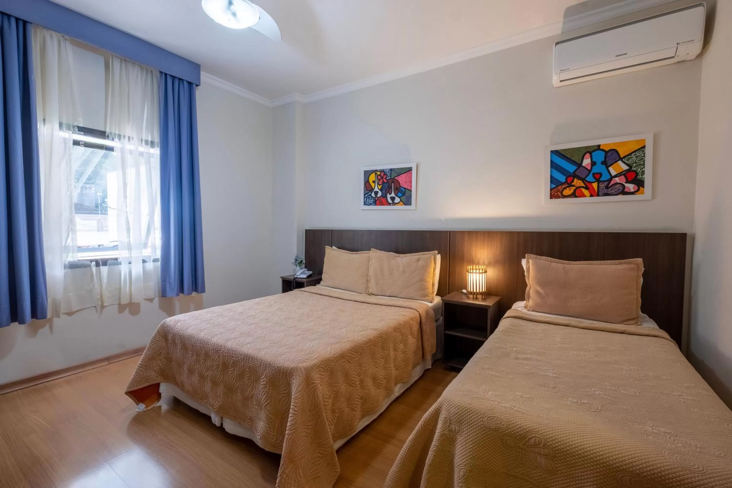 Bed in Hotel Mount Everest