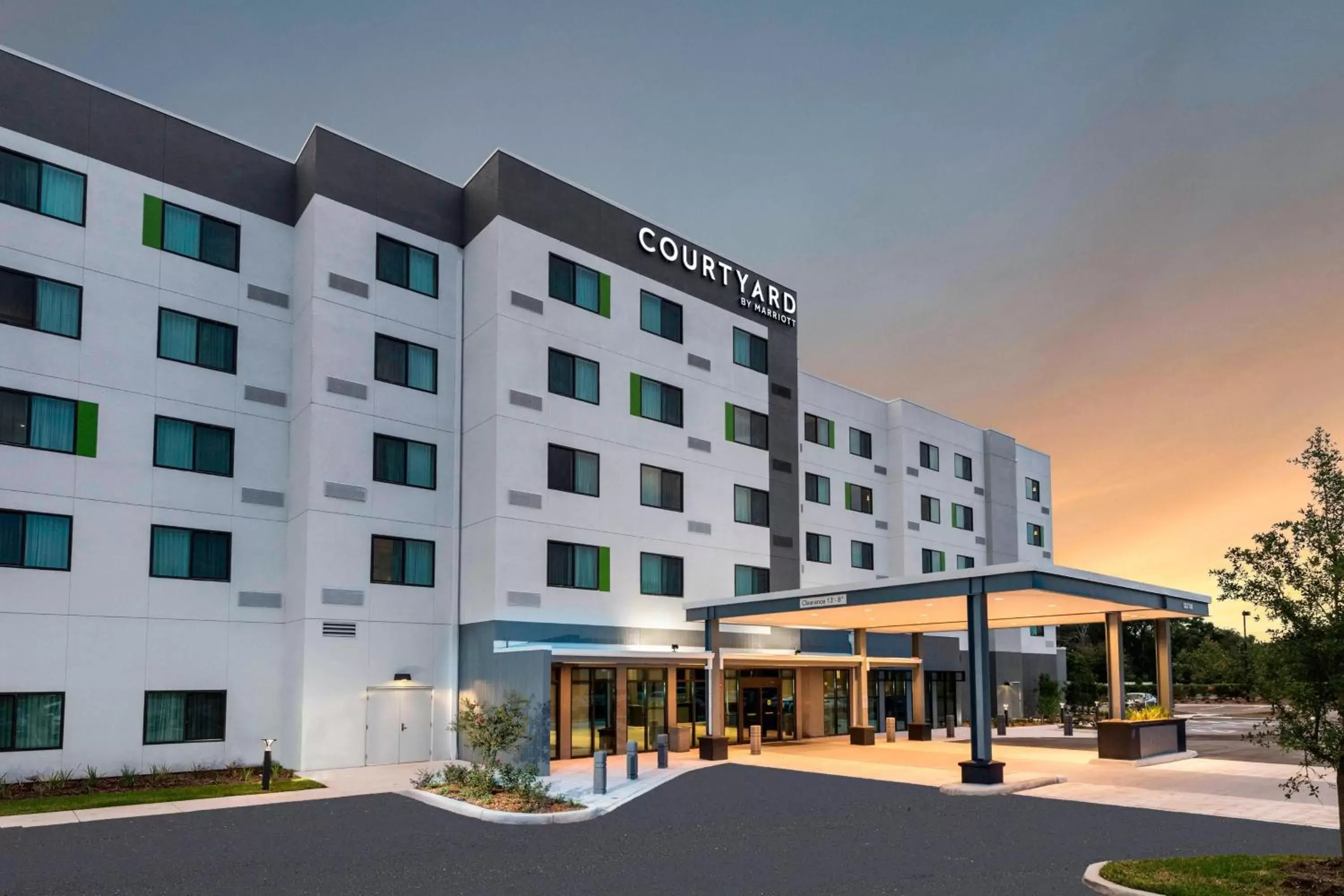 Property Building in Courtyard by Marriott Tampa Northwest/Veterans Expressway