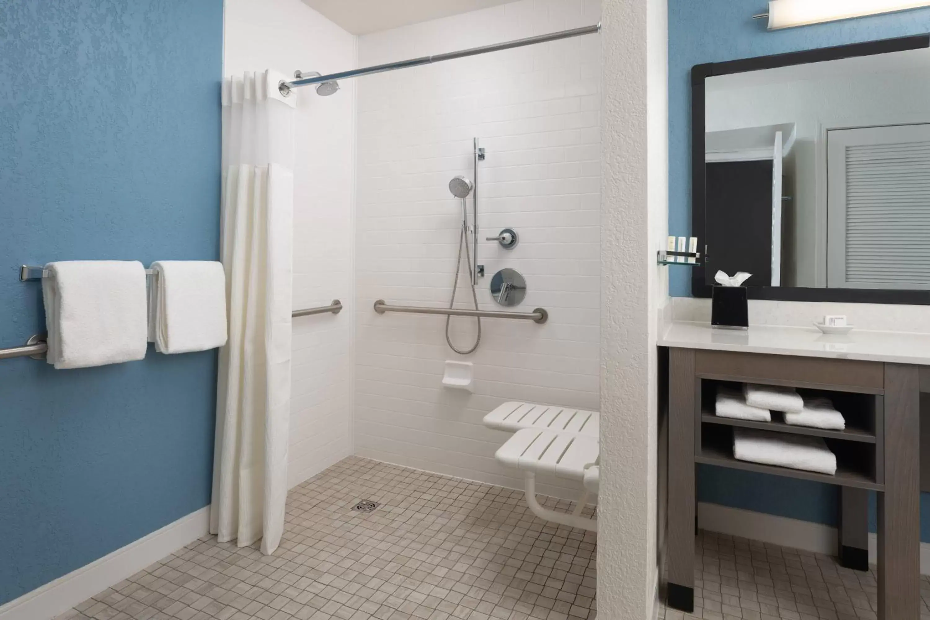 Bathroom in Residence Inn by Marriott San Francisco Airport San Mateo