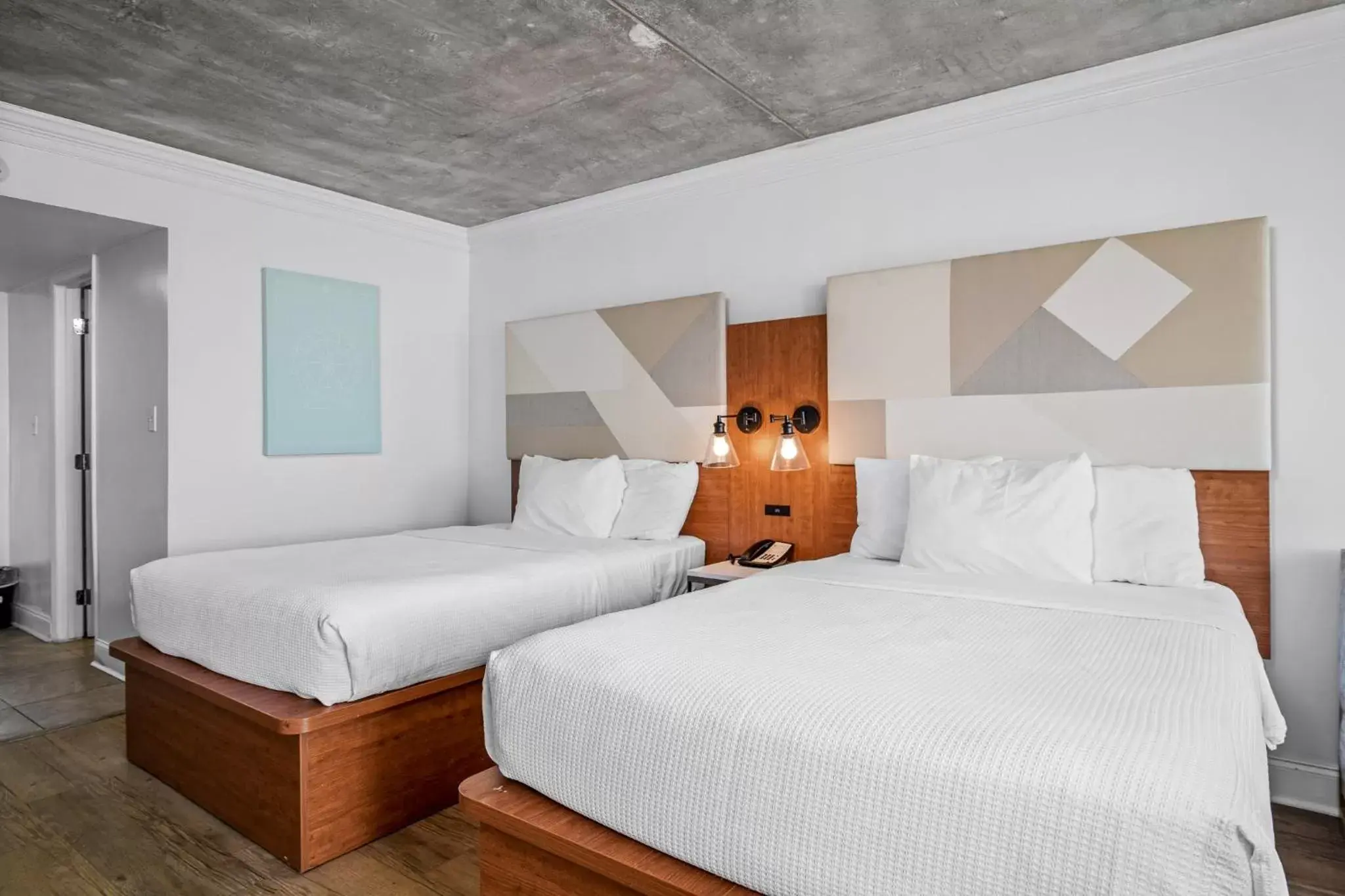 Double Room with Ocean View in The Beverley Beach House Double Room with Ocean View in The Beverley Beach House