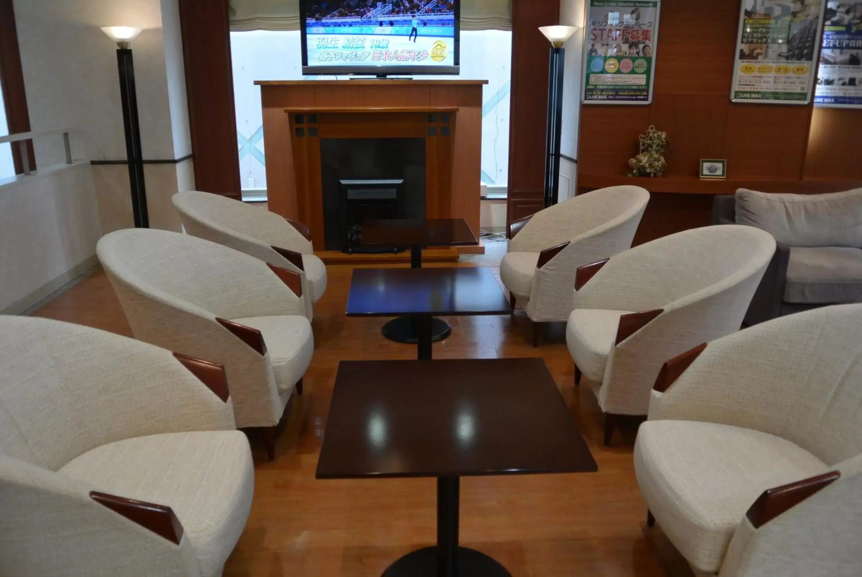 Communal lounge/ TV room, Lounge/Bar in HOTEL LiVEMAX BUDGET SAPPORO