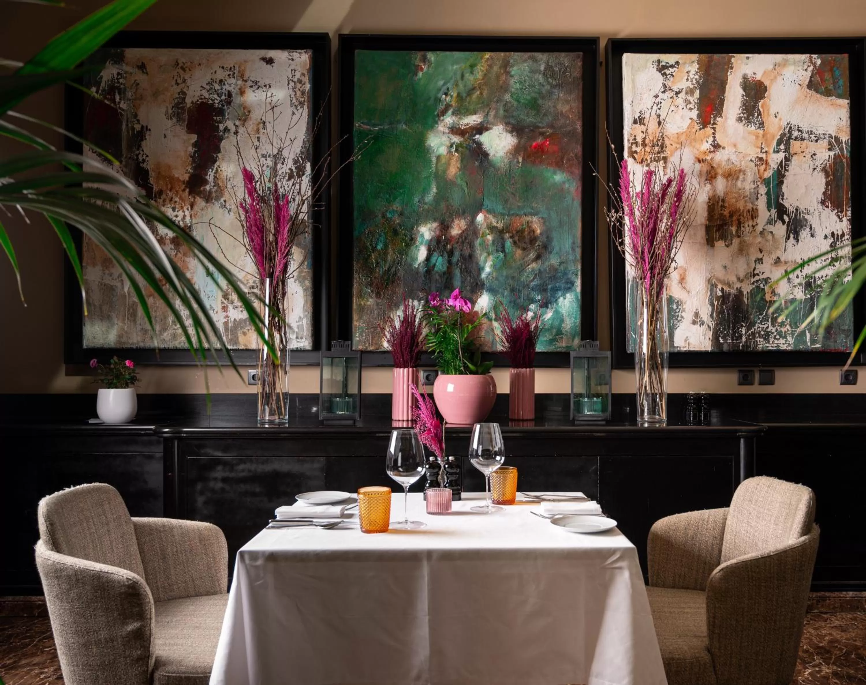 Restaurant/places to eat in InterContinental Porto - Palacio das Cardosas by IHG