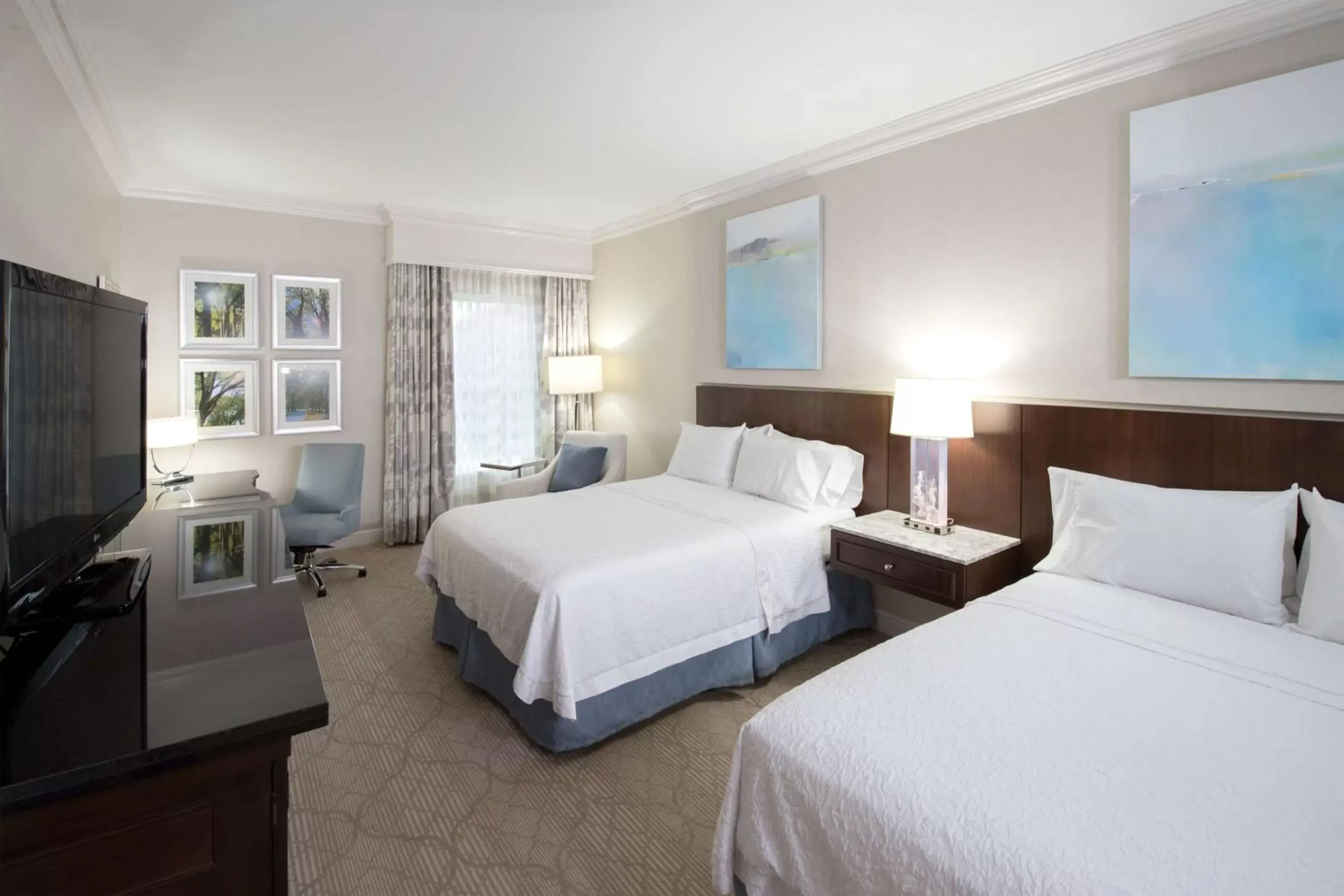 Bedroom, Bed in Hampton Inn & Suites South Park at Phillips Place
