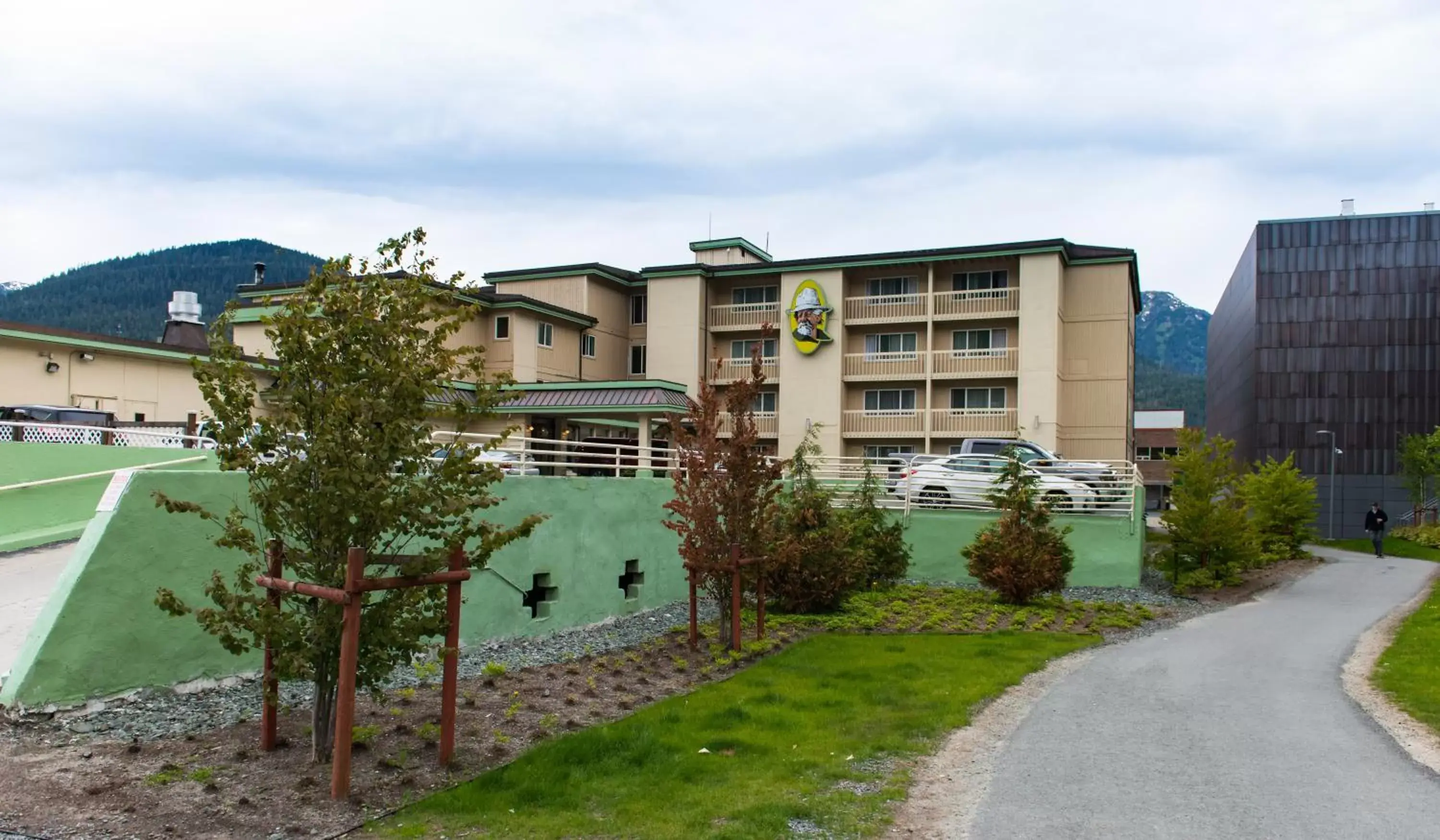 Property building in Ramada by Wyndham Juneau Property building in Ramada by Wyndham Juneau