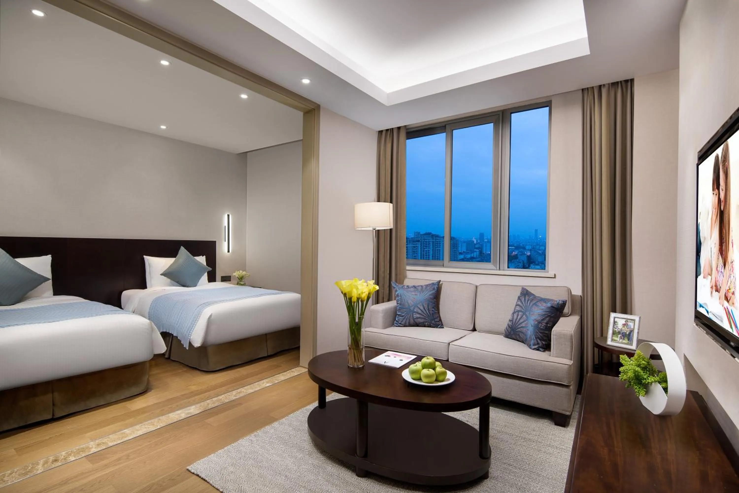 Photo of the whole room, Bed in Somerset Emerald City Suzhou
