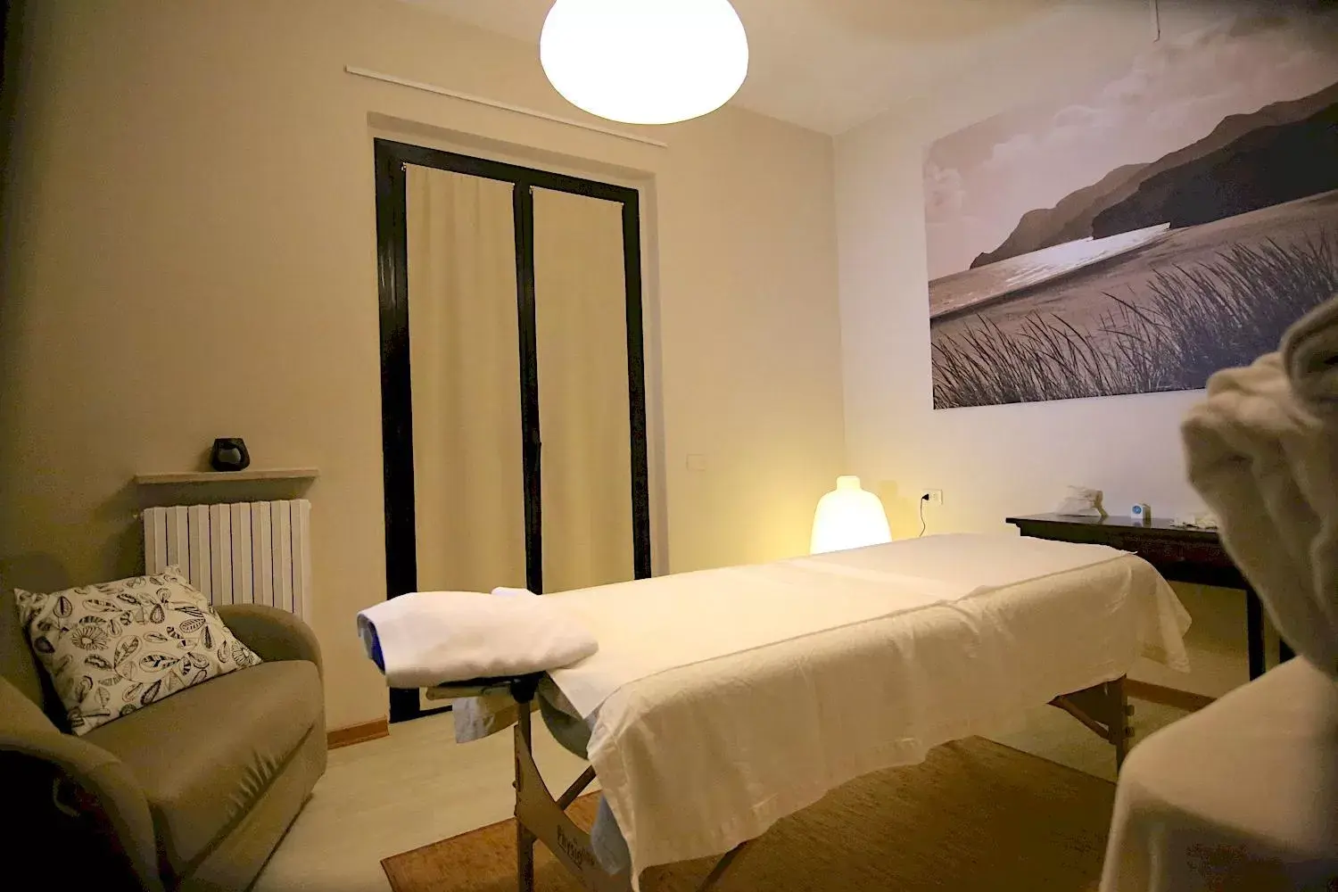 Massage, Bed in Enjoy Garda Hotel