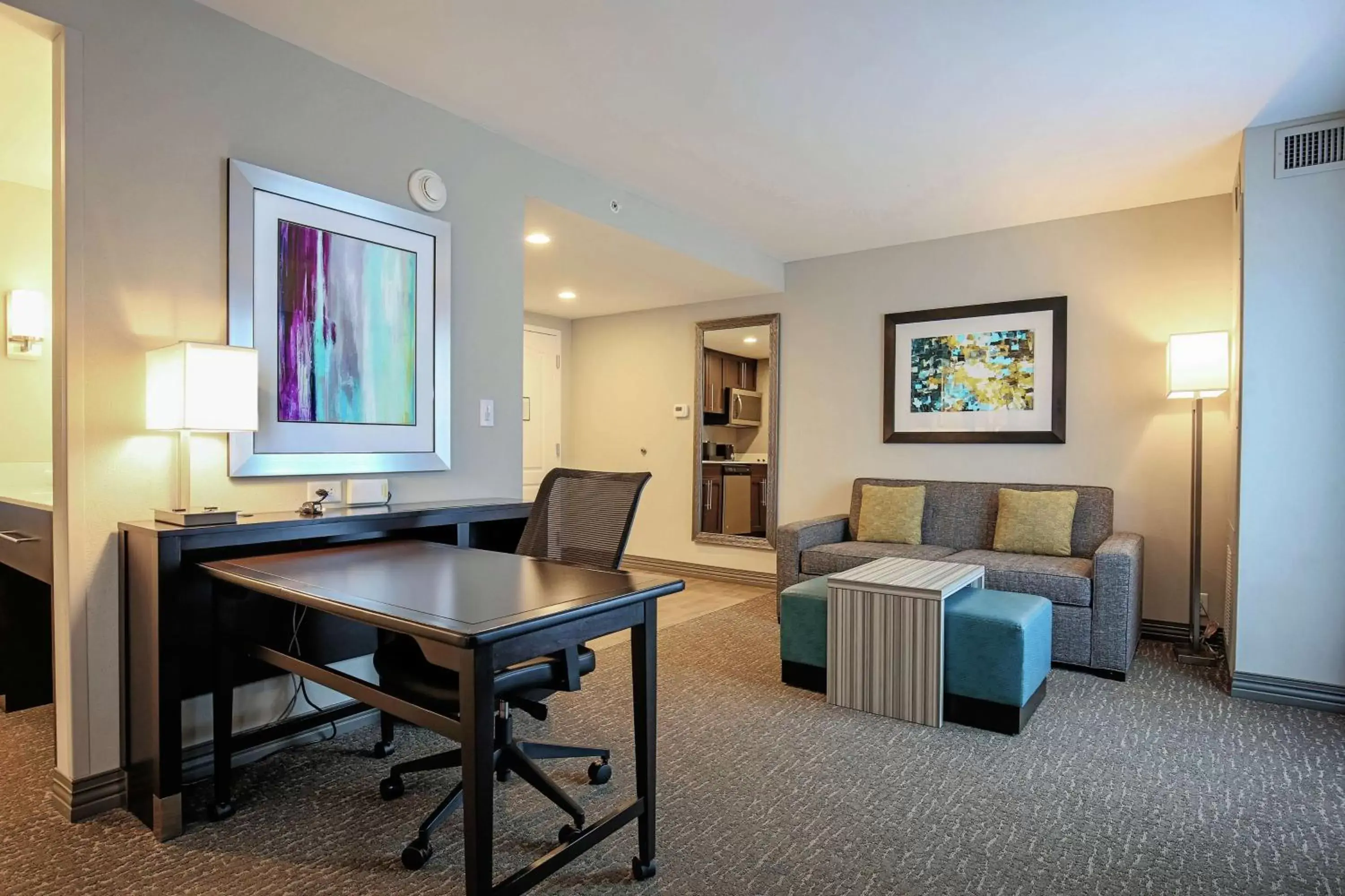 Bed, Seating Area in Homewood Suites by Hilton Asheville