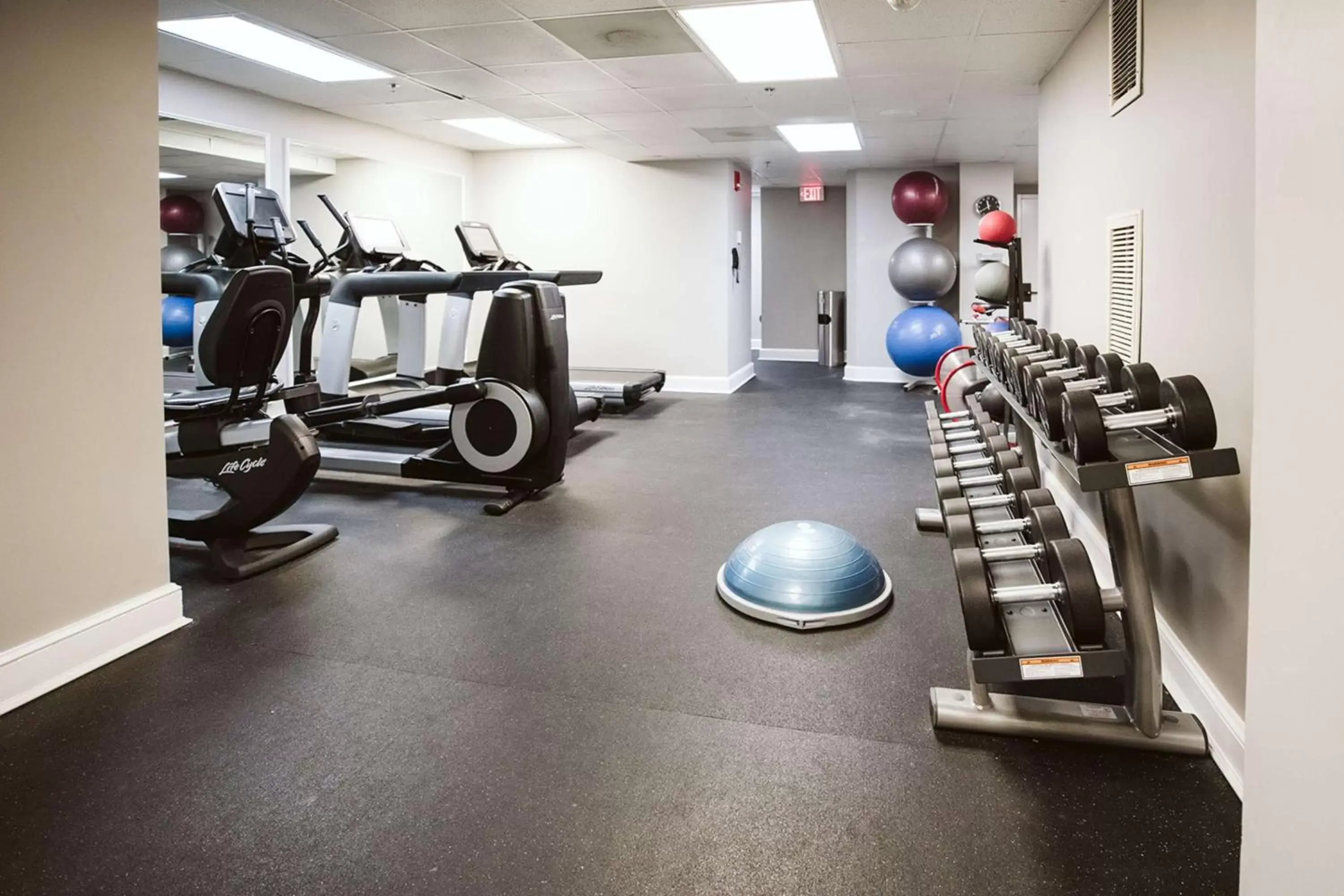 Fitness centre/facilities, Fitness Center/Facilities in Hotel Phillips Kansas City, Curio Collection By Hilton