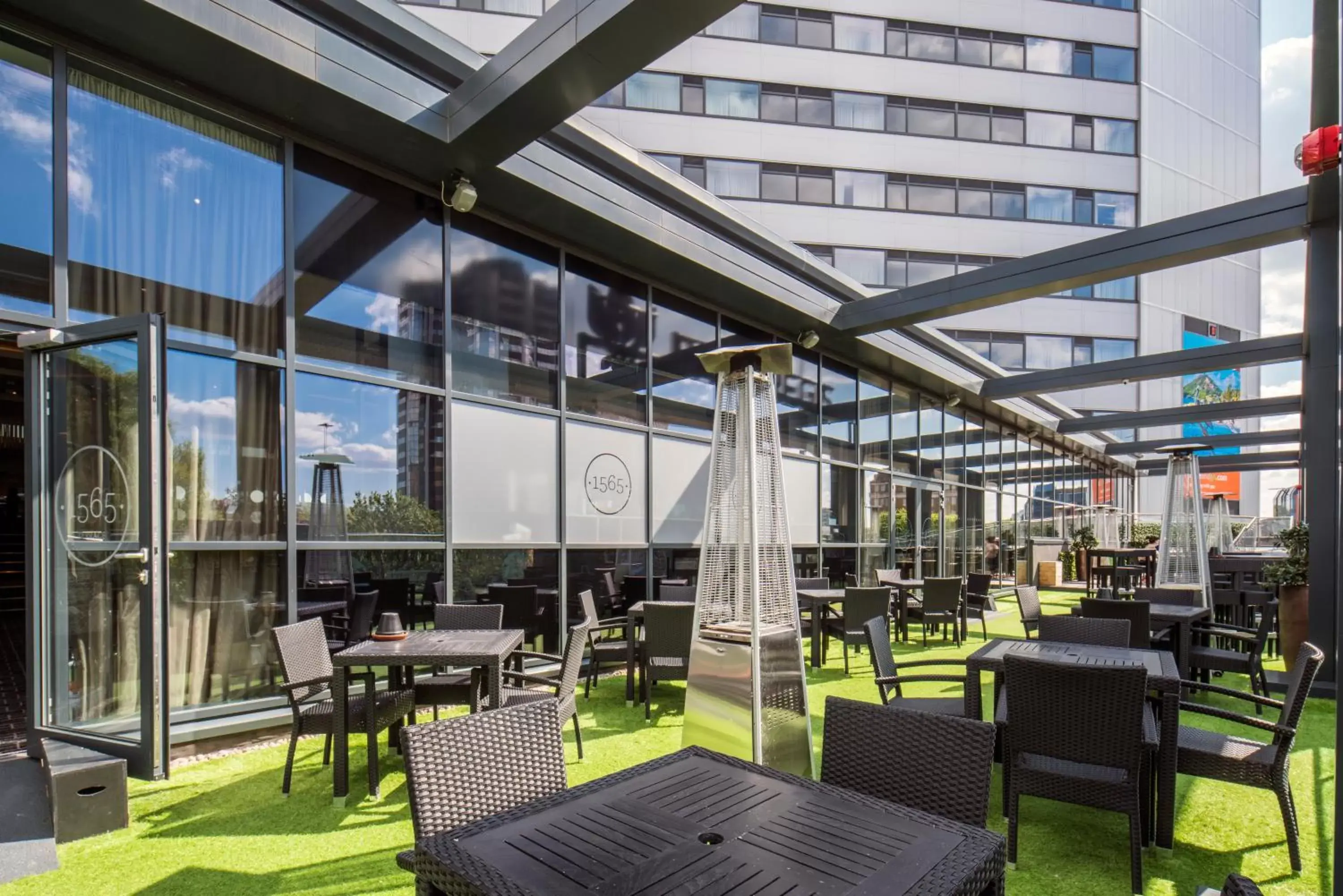 Balcony/Terrace, Restaurant/Places to Eat in Park Regis Birmingham