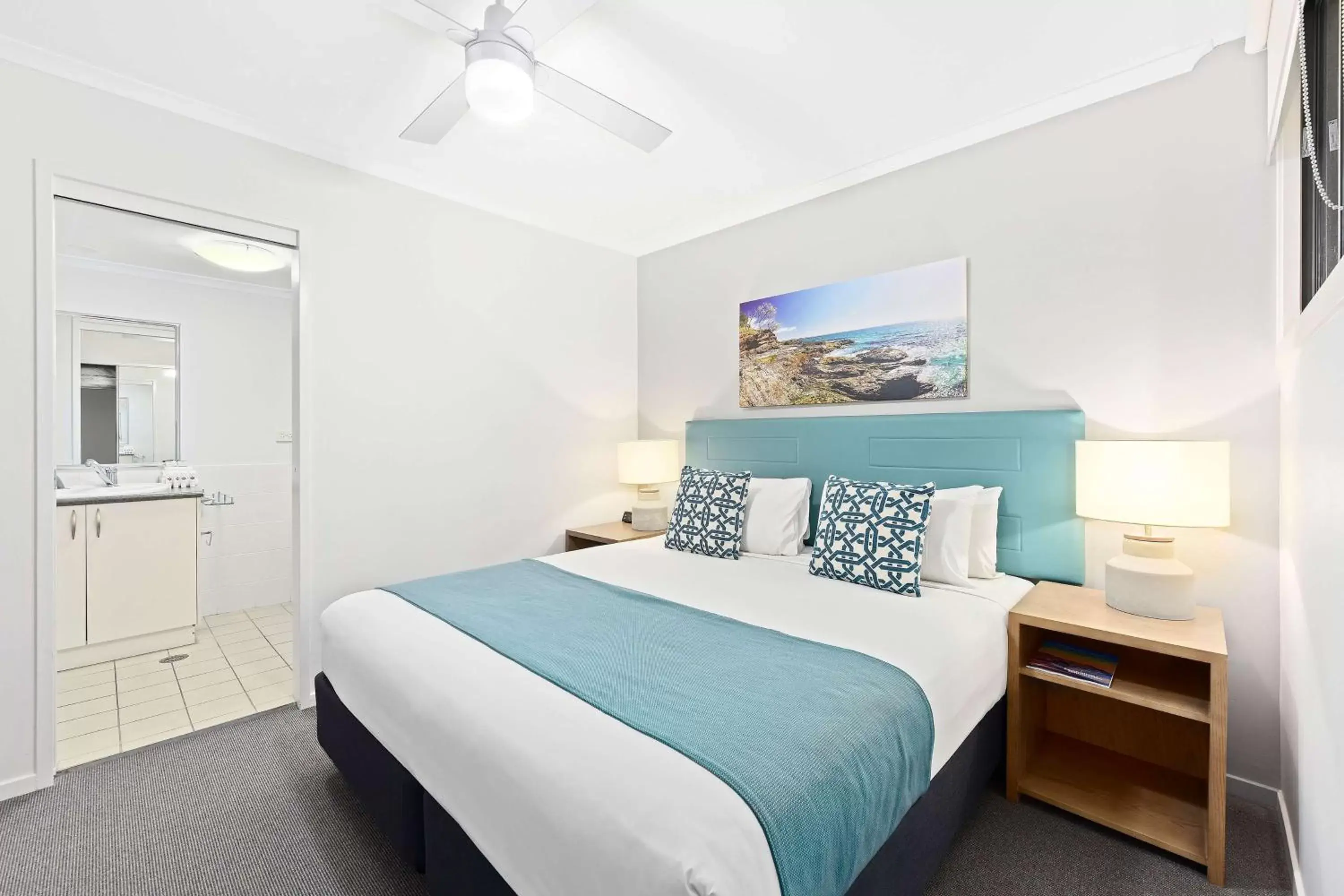 Photo of the whole room, Bed in Club Wyndham Flynns Beach, Trademark Collection by Wyndham