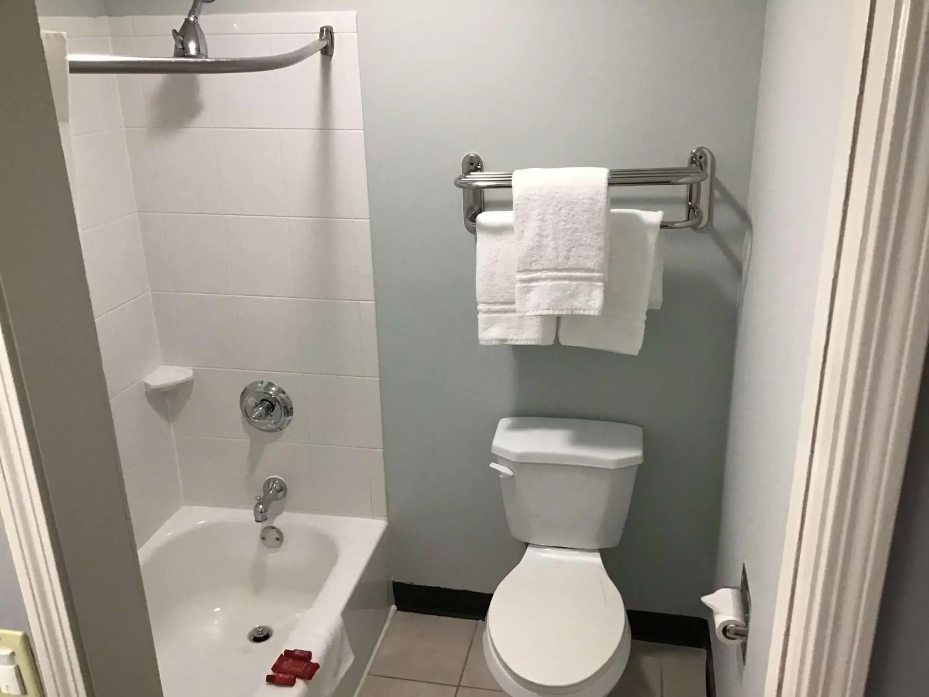 Shower, Bathroom in SureStay Studio by Best Western Pensacola