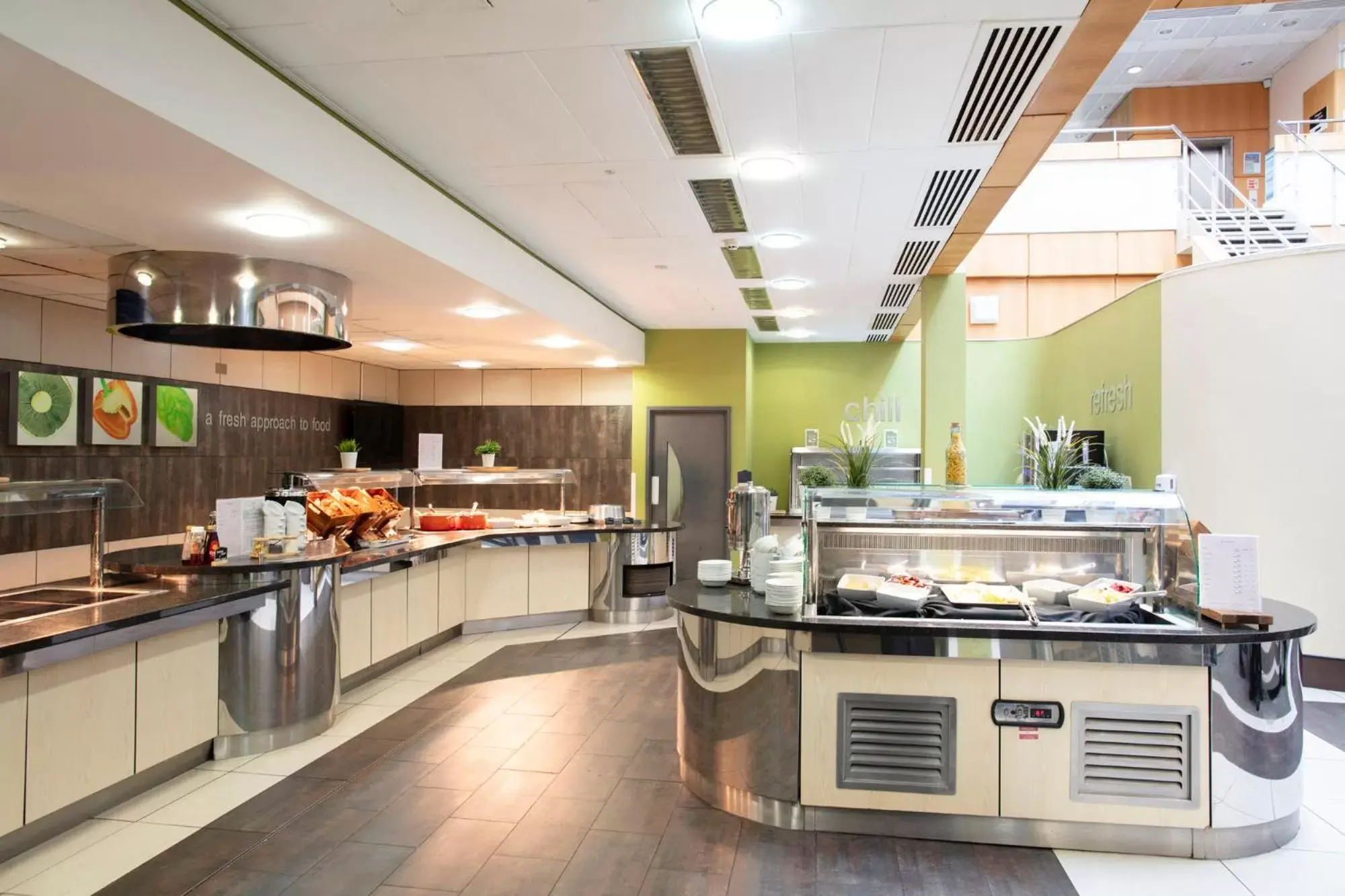 Restaurant/Places to Eat in Kents Hill Park Training & Conference Centre