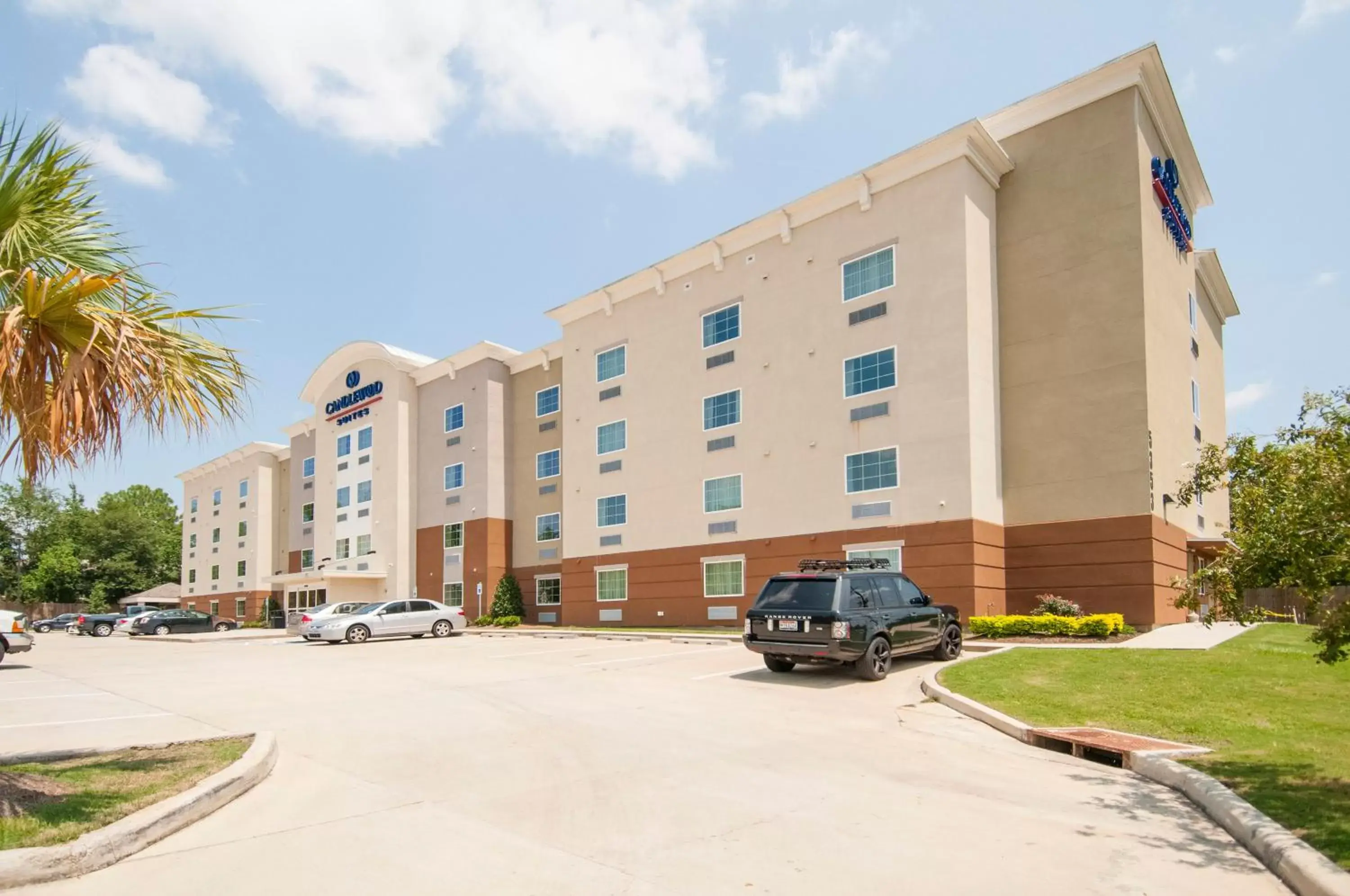 Property Building in Candlewood Suites - Baton Rouge - College Drive, an IHG Hotel