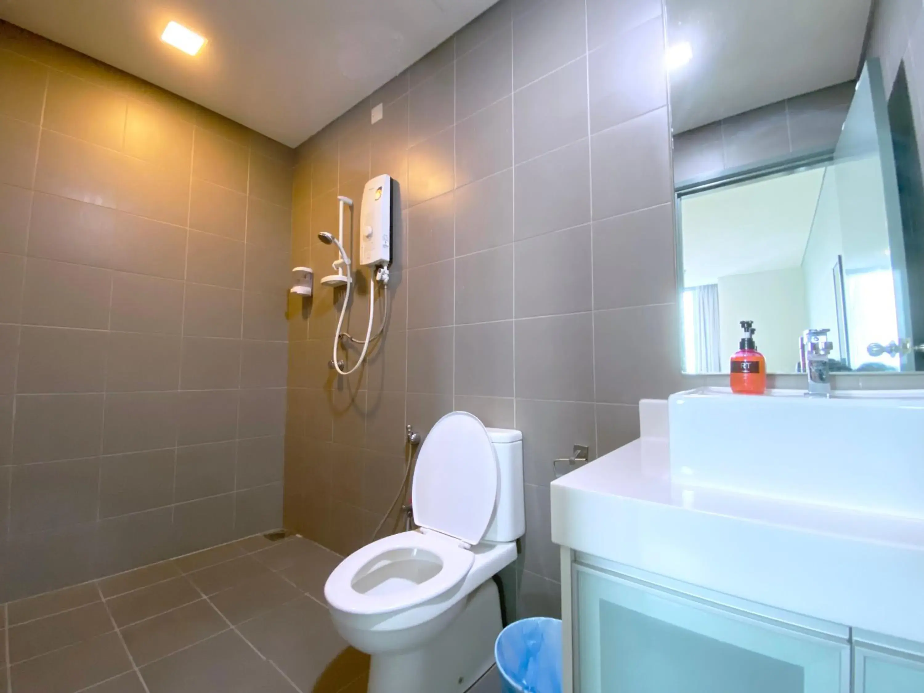 Bathroom in Mercu Summer Suite KLCC @ Penguin Homes