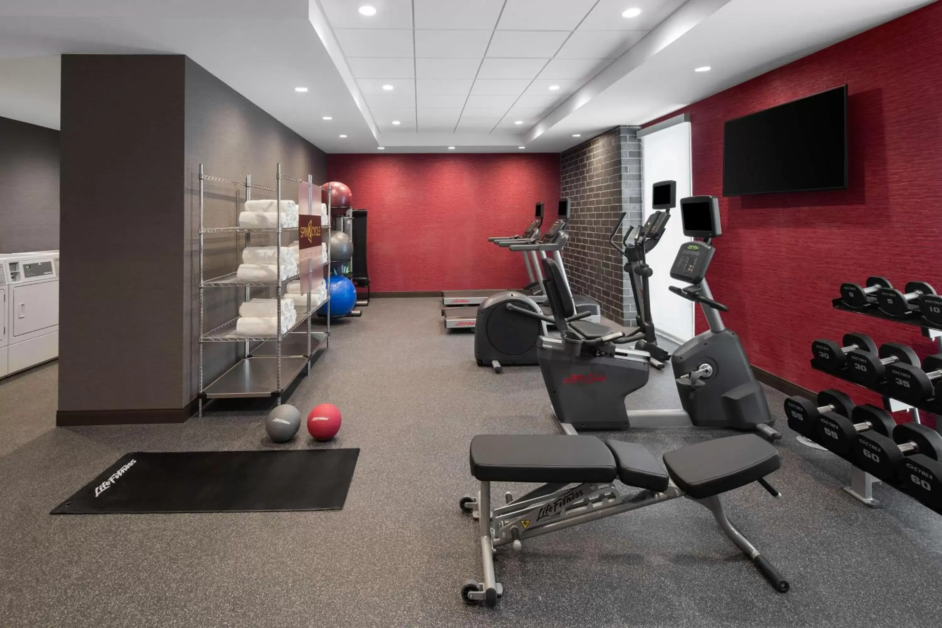 Fitness centre/facilities, Fitness Center/Facilities in Home2 Suites by Hilton Des Moines at Drake University