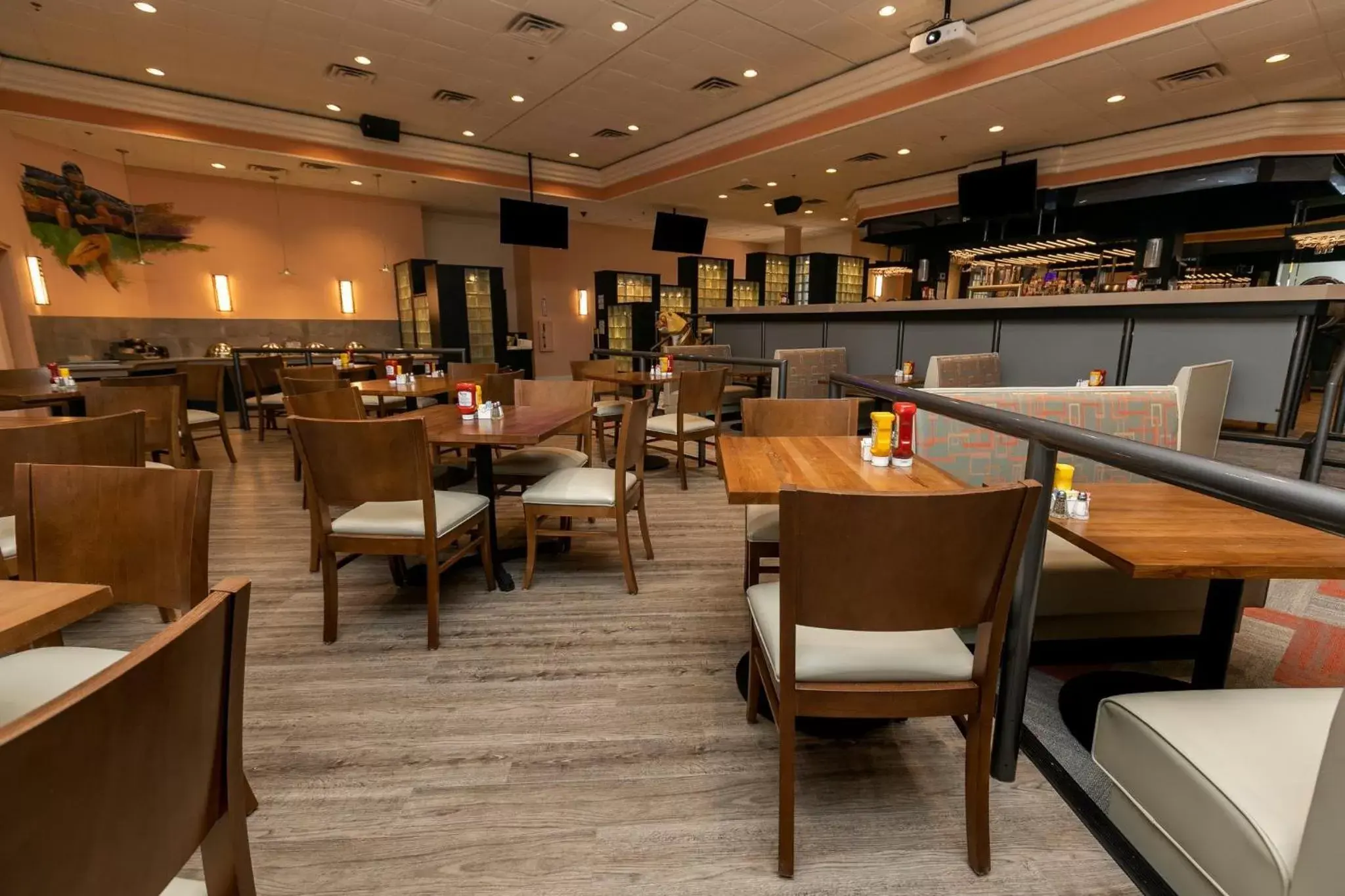 Restaurant/Places to Eat in Holiday Inn - Executive Center-Columbia Mall, an IHG Hotel