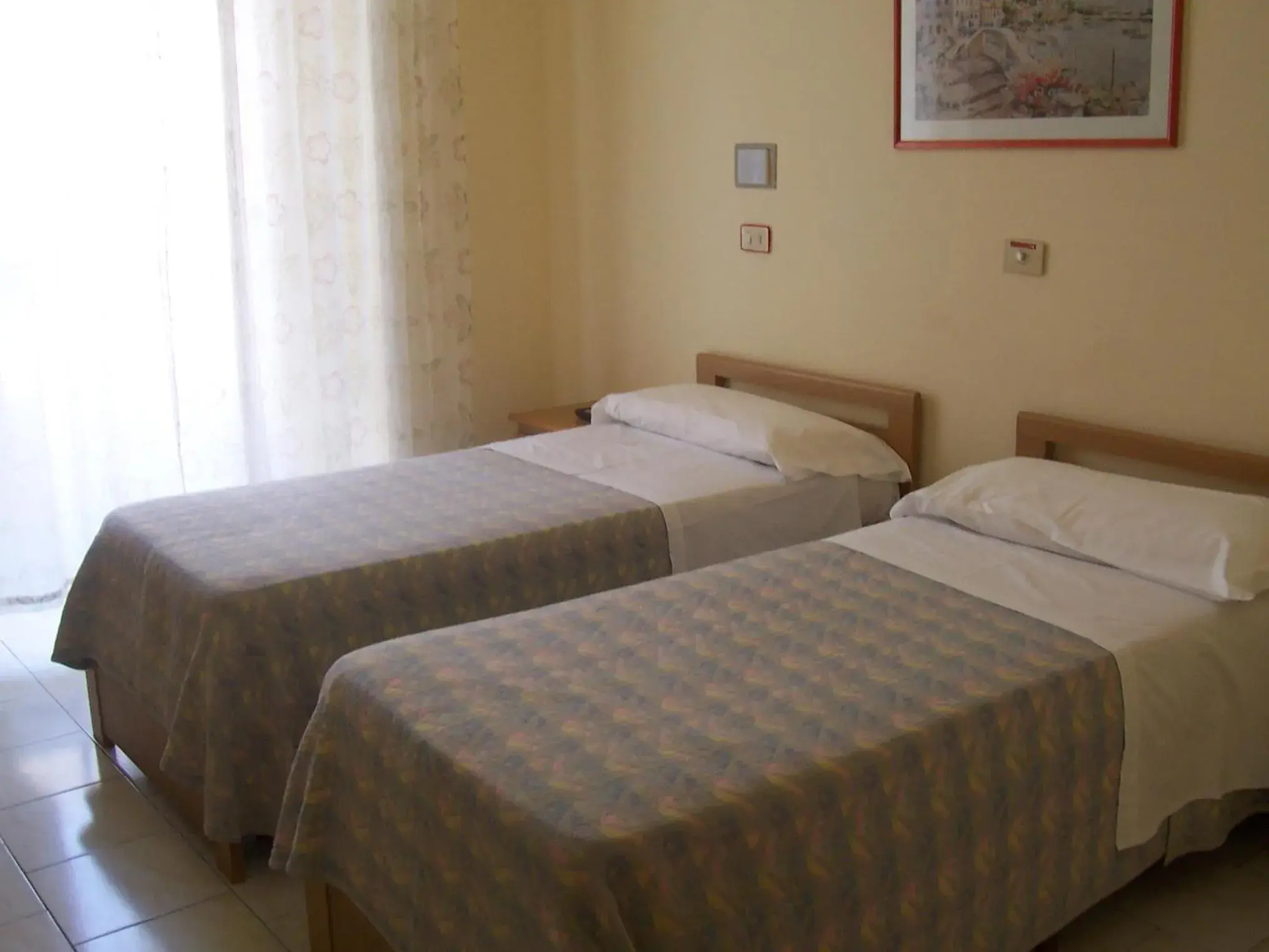 Bedroom, Bed in Hotel Pensione Romeo