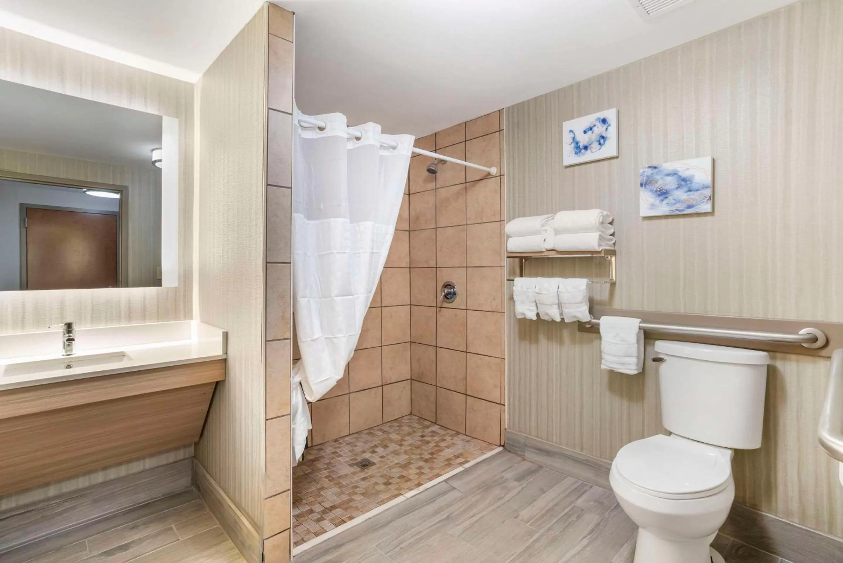 Bedroom in Comfort Suites At WestGate Mall