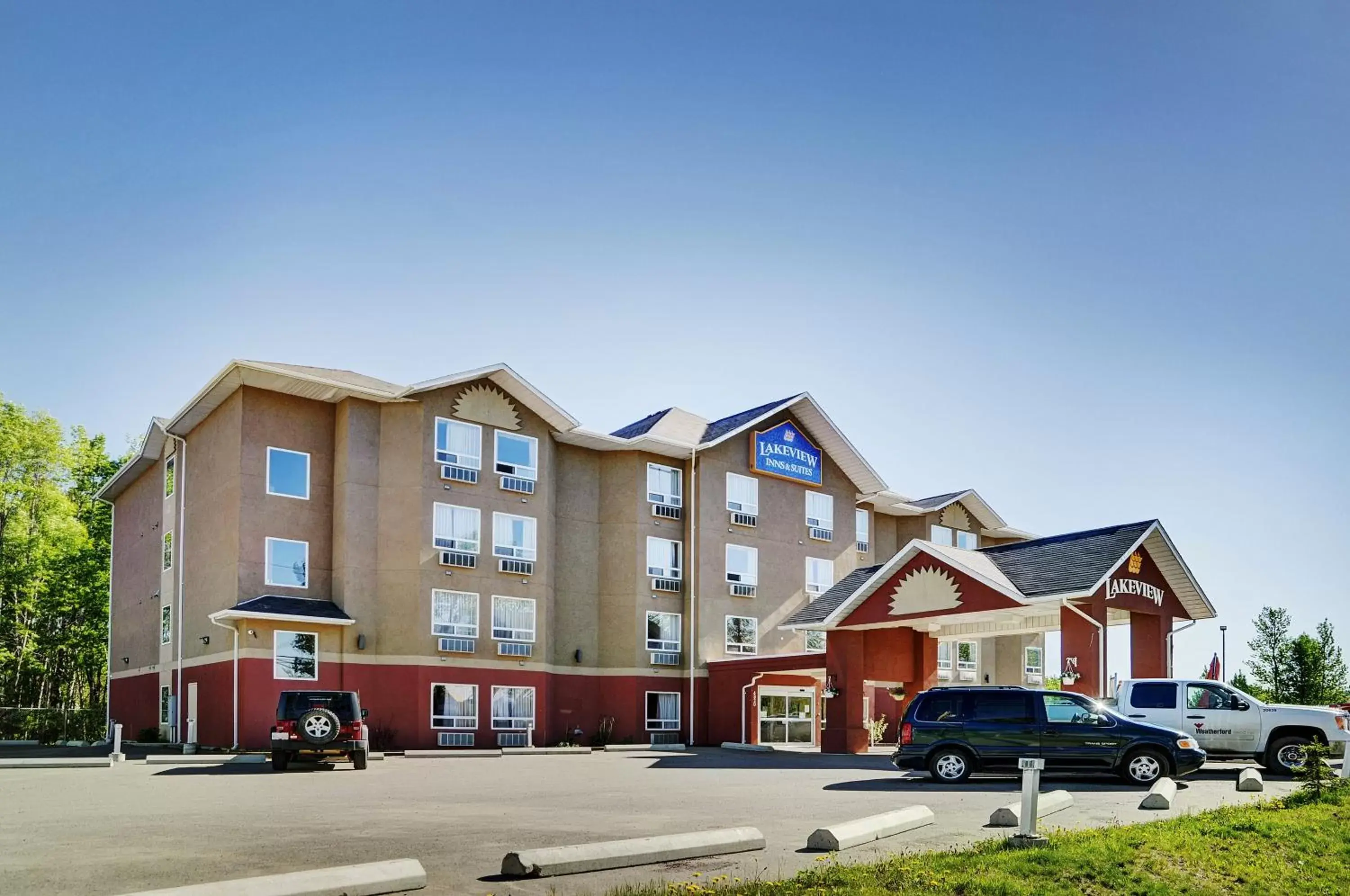 Property Building in Lakeview Inns & Suites - Chetwynd