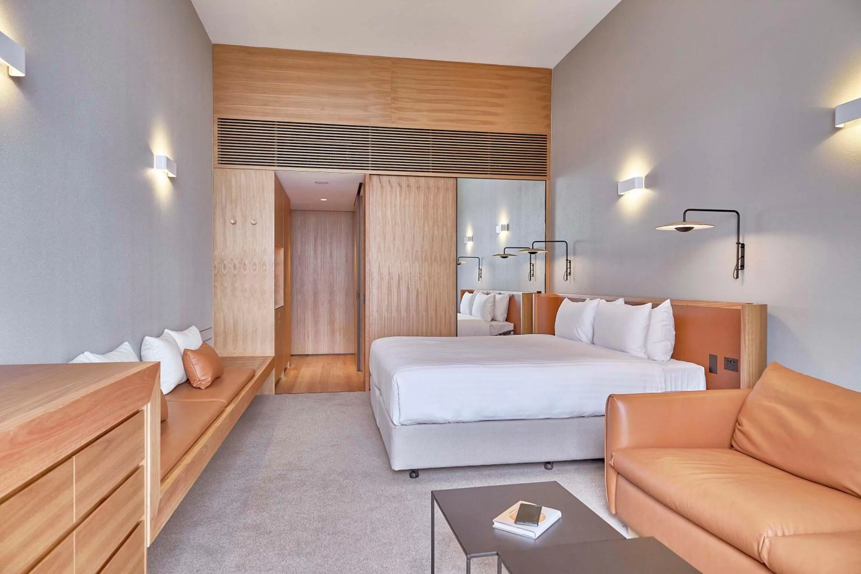 Bedroom, Bed in Wonil Hotel Perth - Handwritten Collection