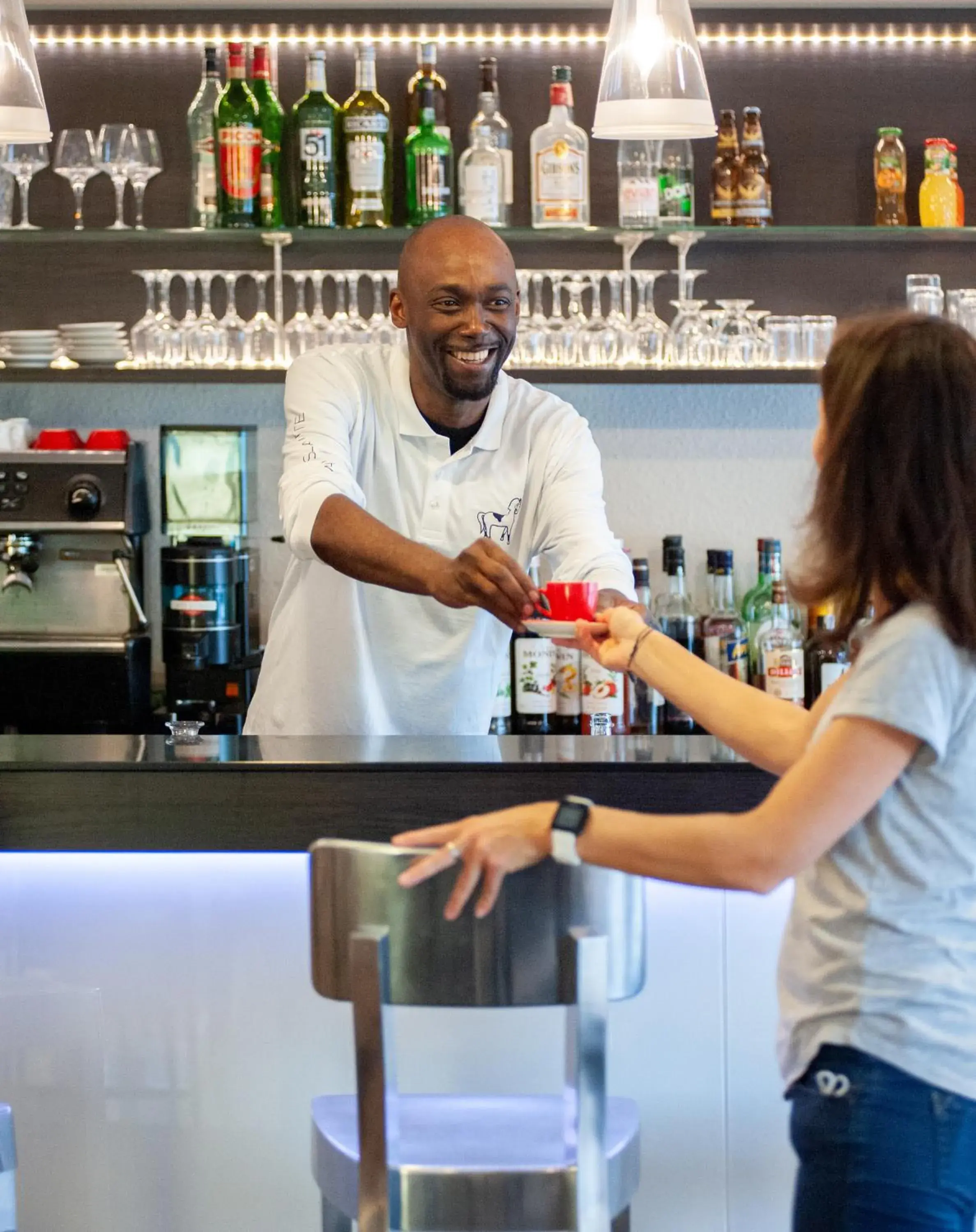 Lounge or bar in ibis Maisons Laffitte
