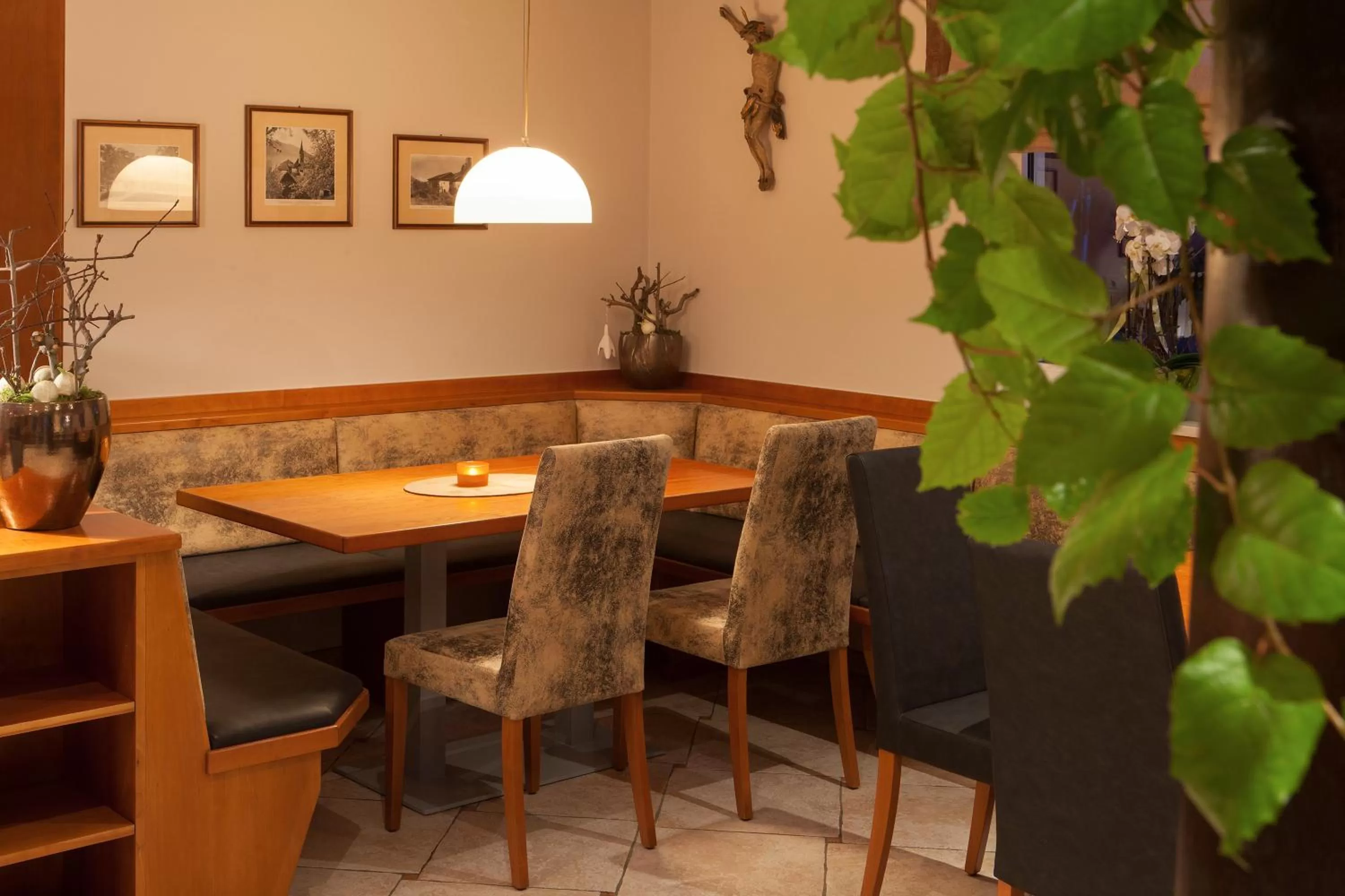 Restaurant/places to eat in Hotel Tannerhof