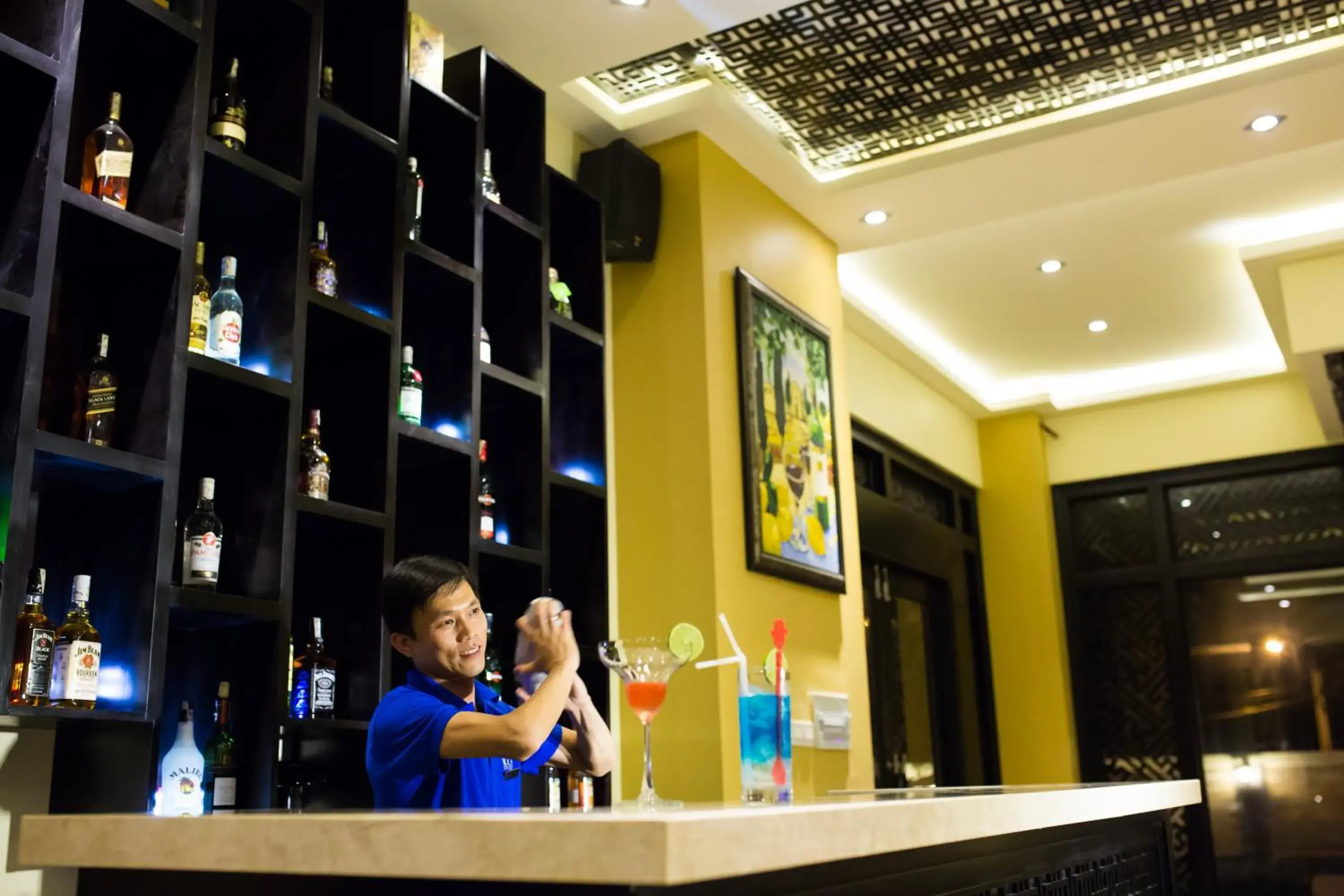 Lounge or bar in River Suites Hoi An