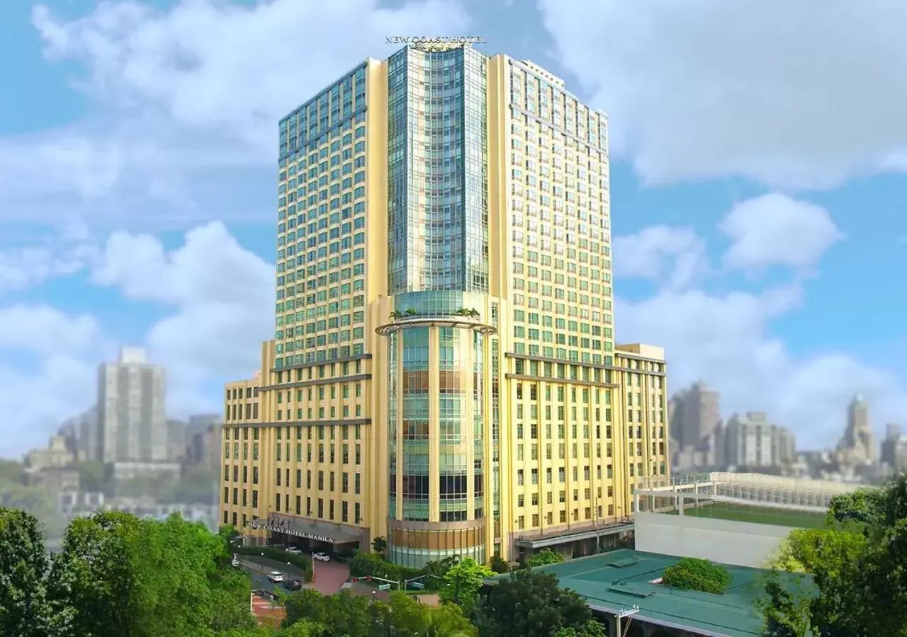 Property Building in New Coast Hotel Manila (formerly New World Manila Bay Hotel)