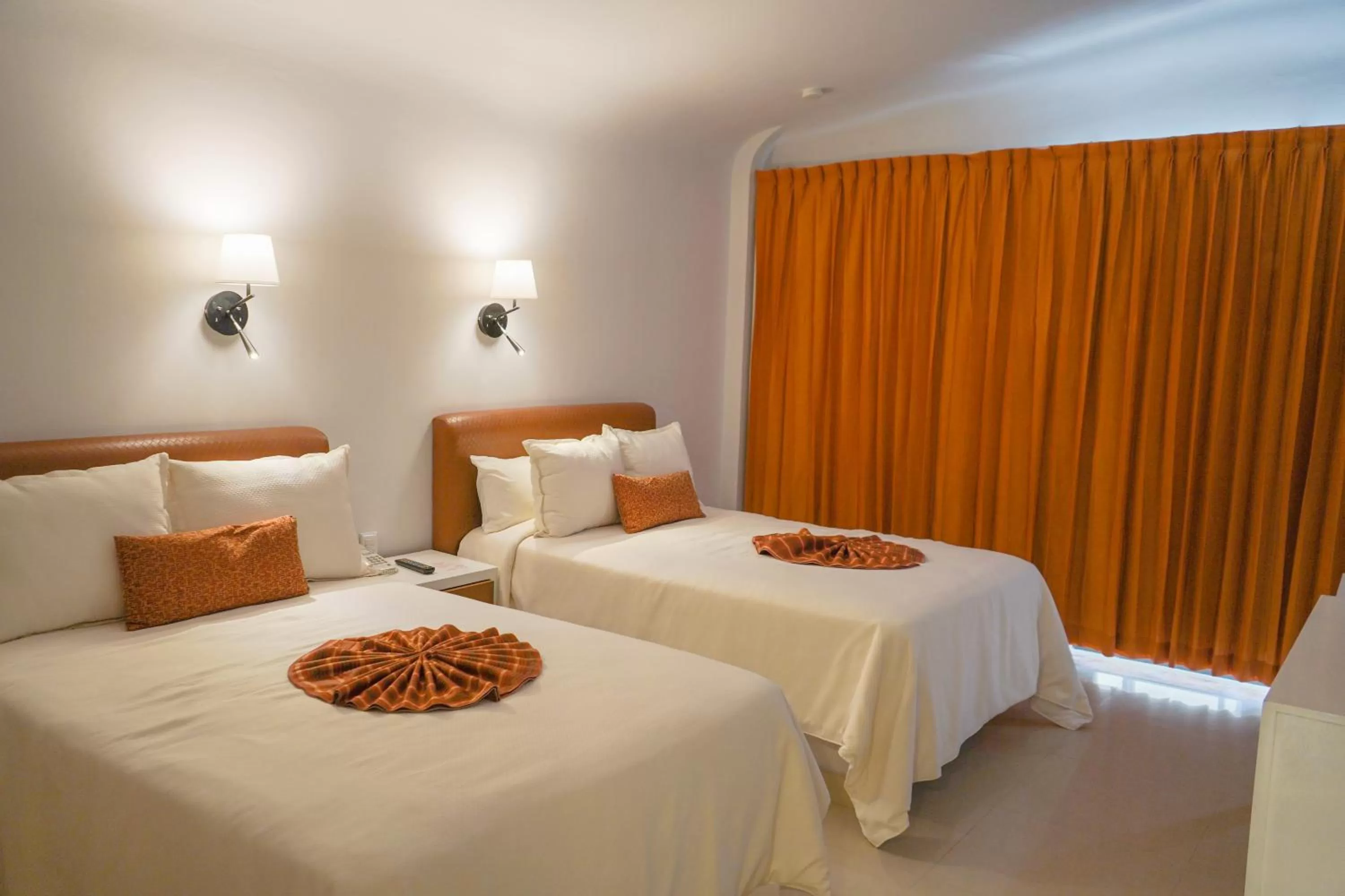 Bedroom, Bed in Luna Palace