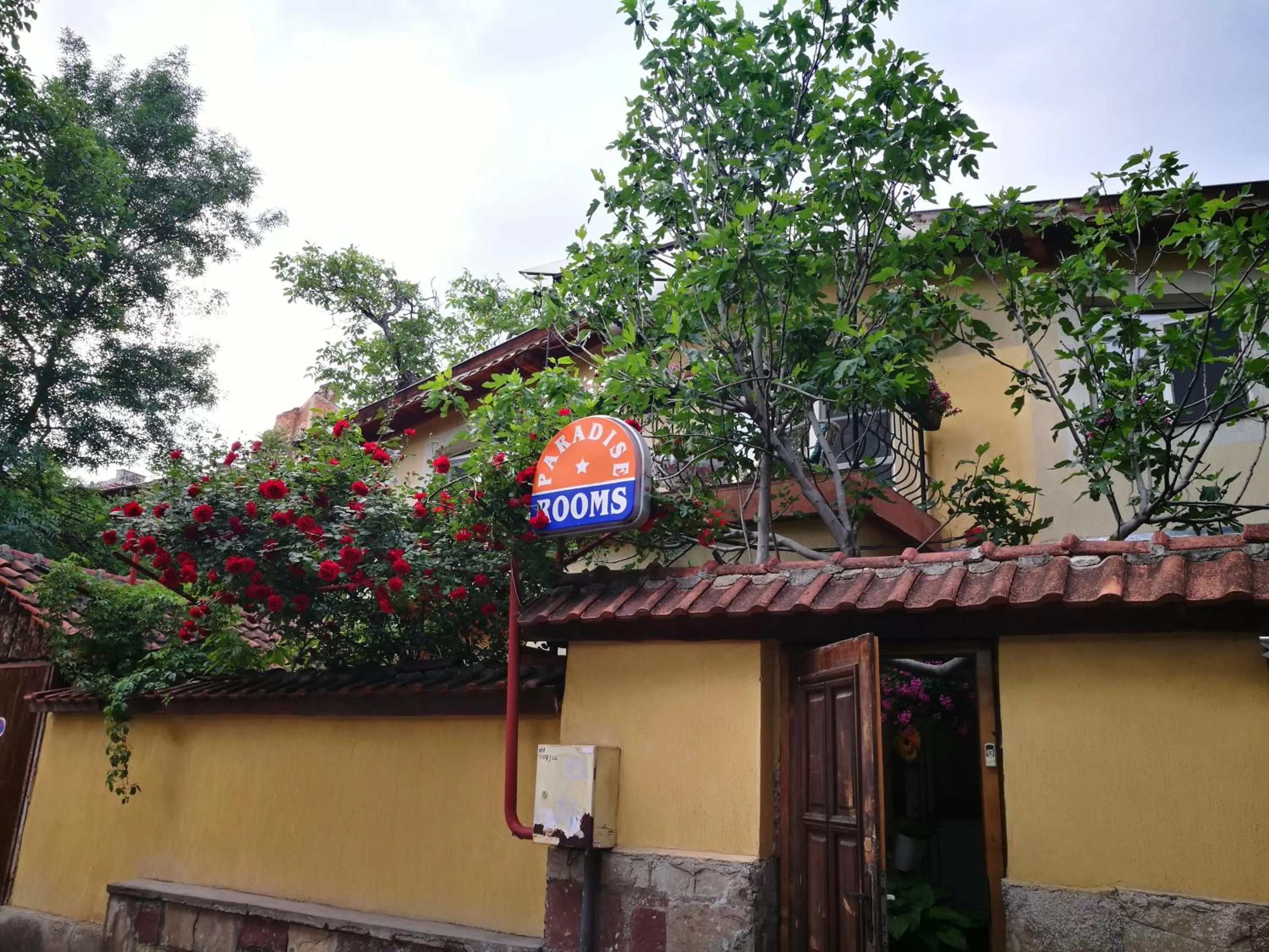 Property building in Hotel Paradise