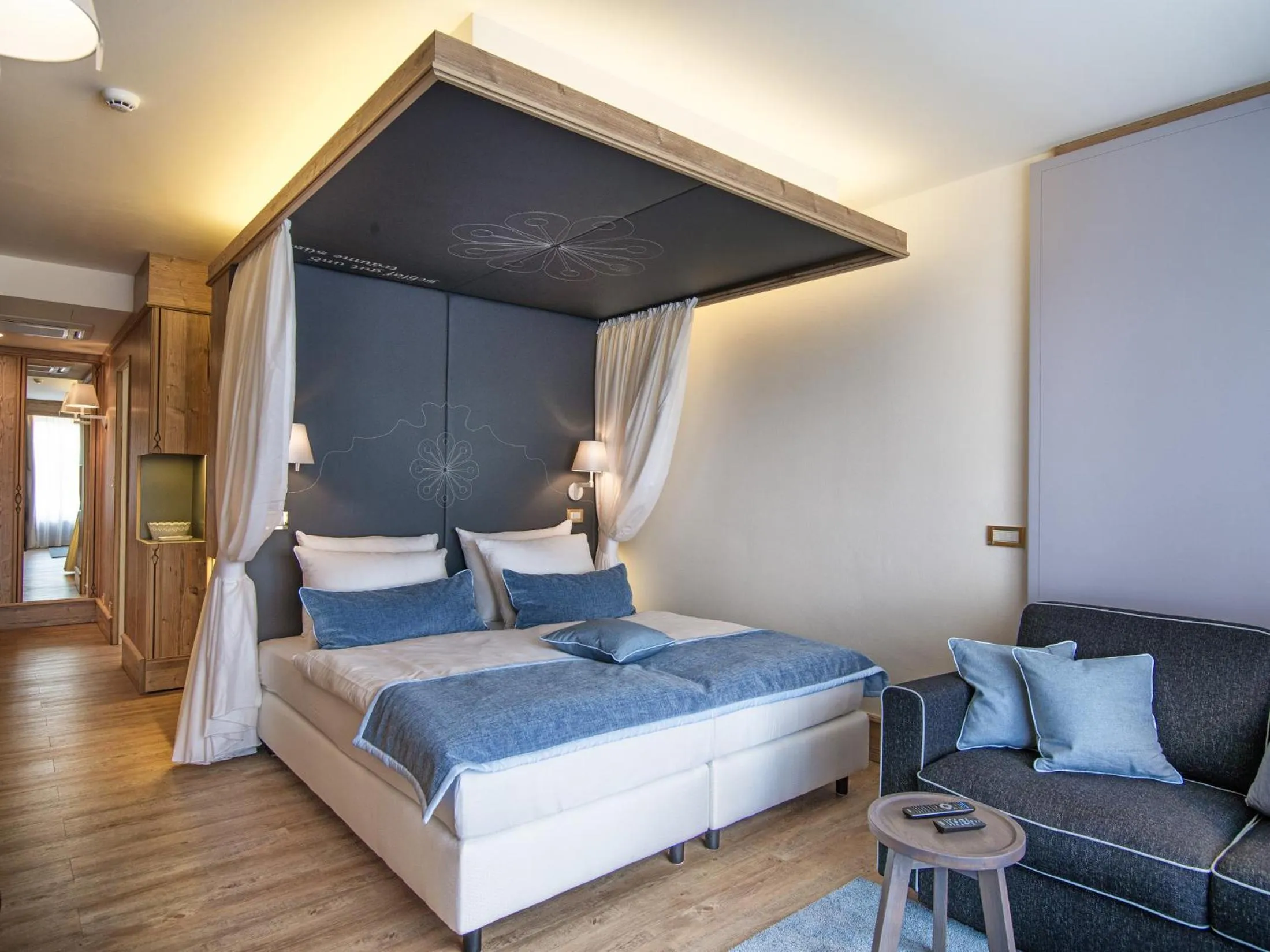 Photo of the whole room in Hotel Tirolensis