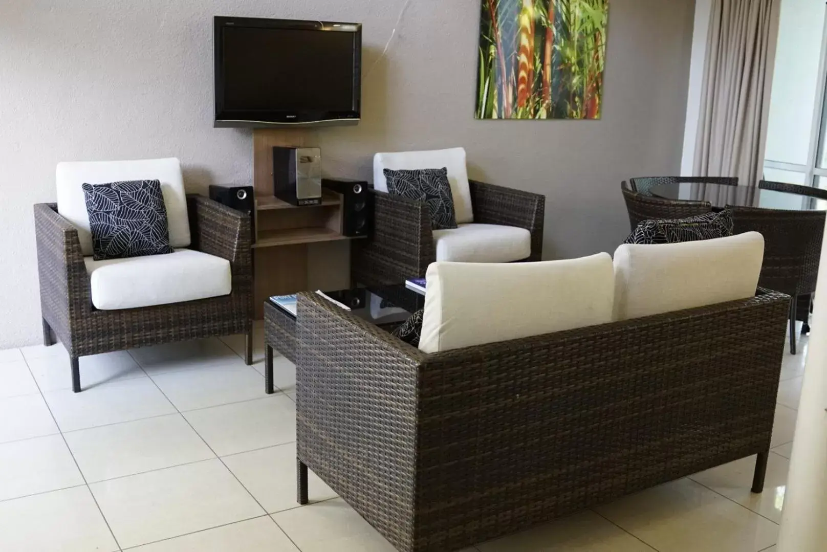 Living room, Seating Area in Reef Resort Villas Port Douglas