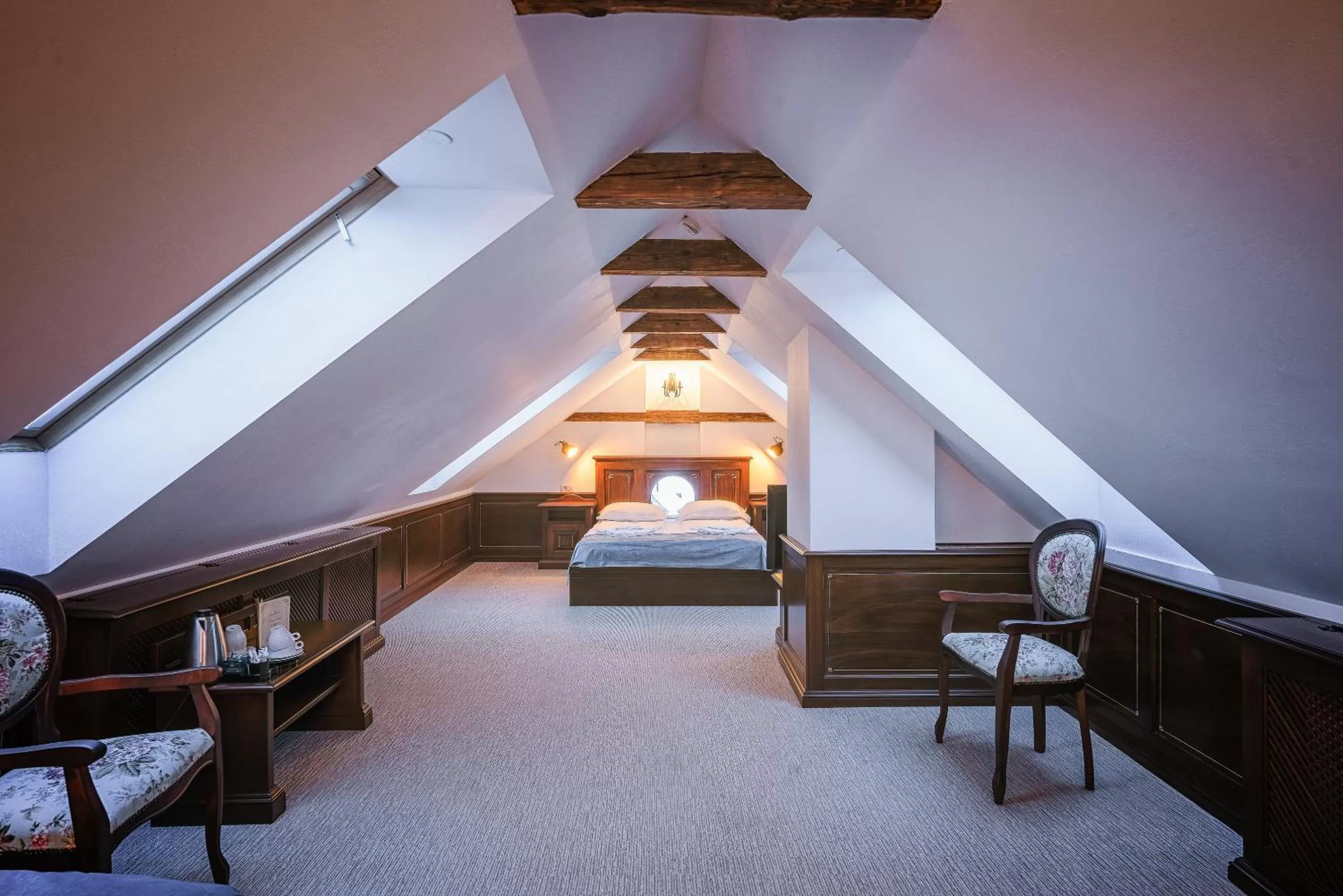 Bed in HOTEL BOUTIQUE CASA CHITIC -HOTEL AND RESTAURANT Str Johann Gott nr7